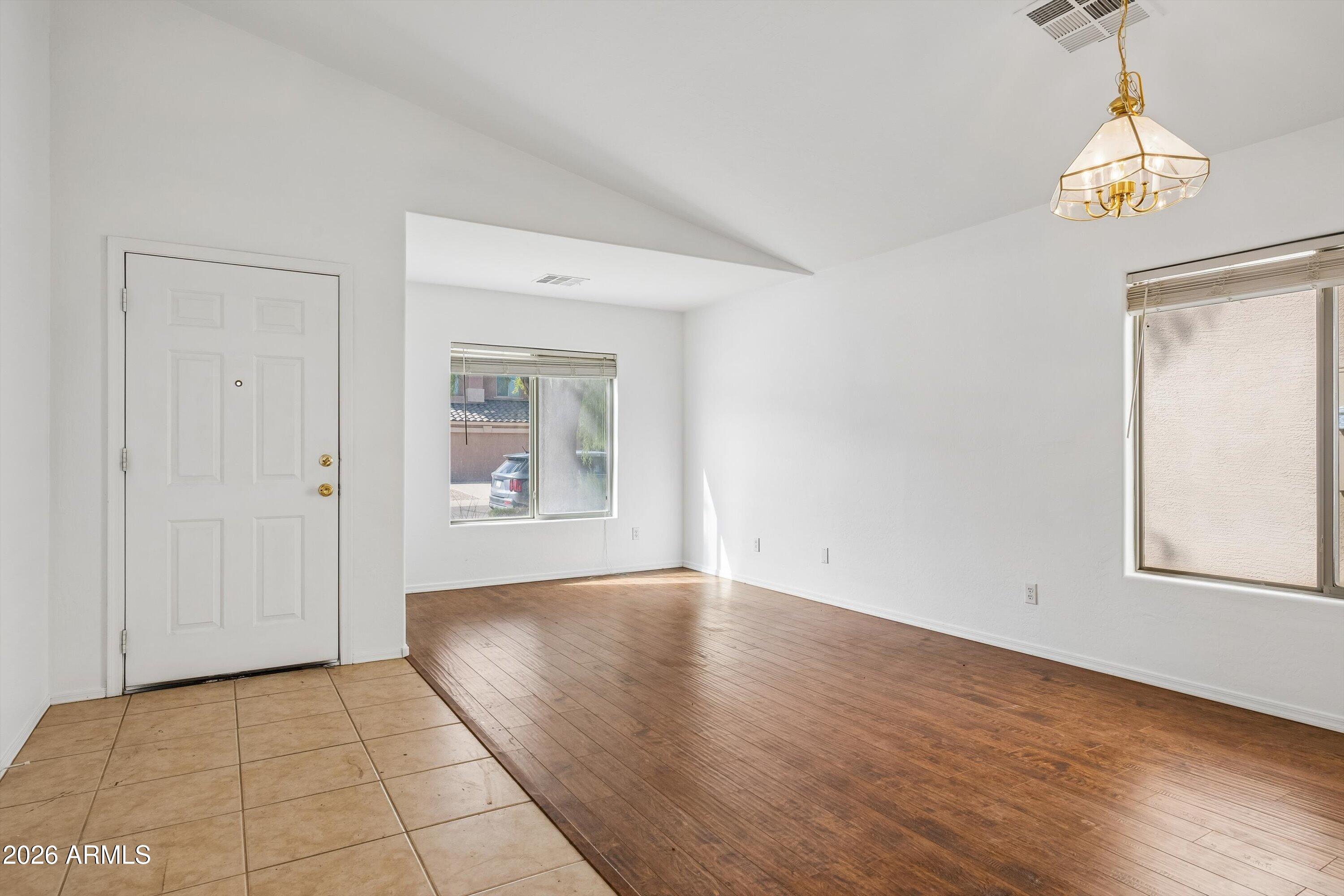 3216 W MINERAL BUTTE Drive