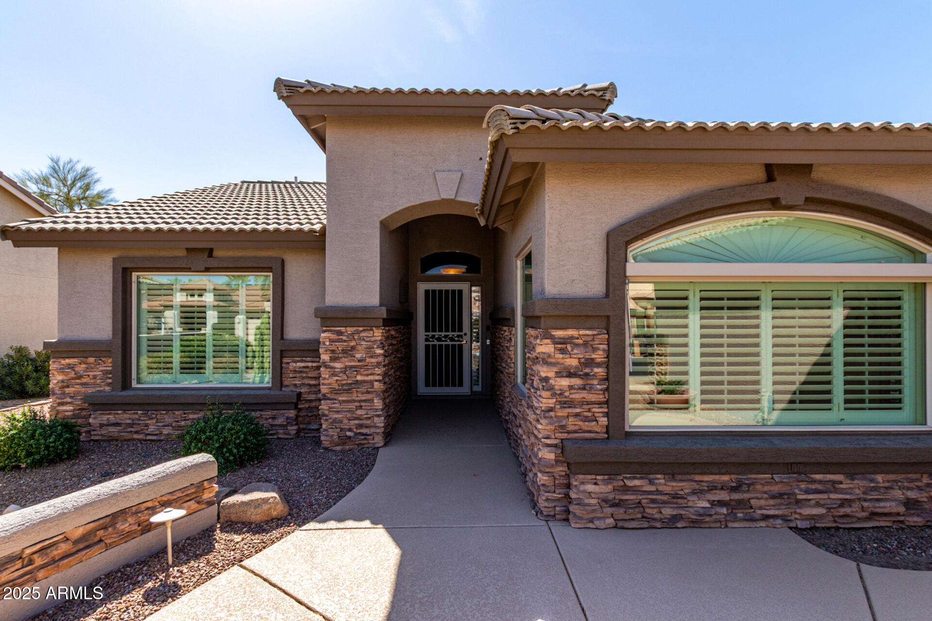 10039 E EMERALD Drive