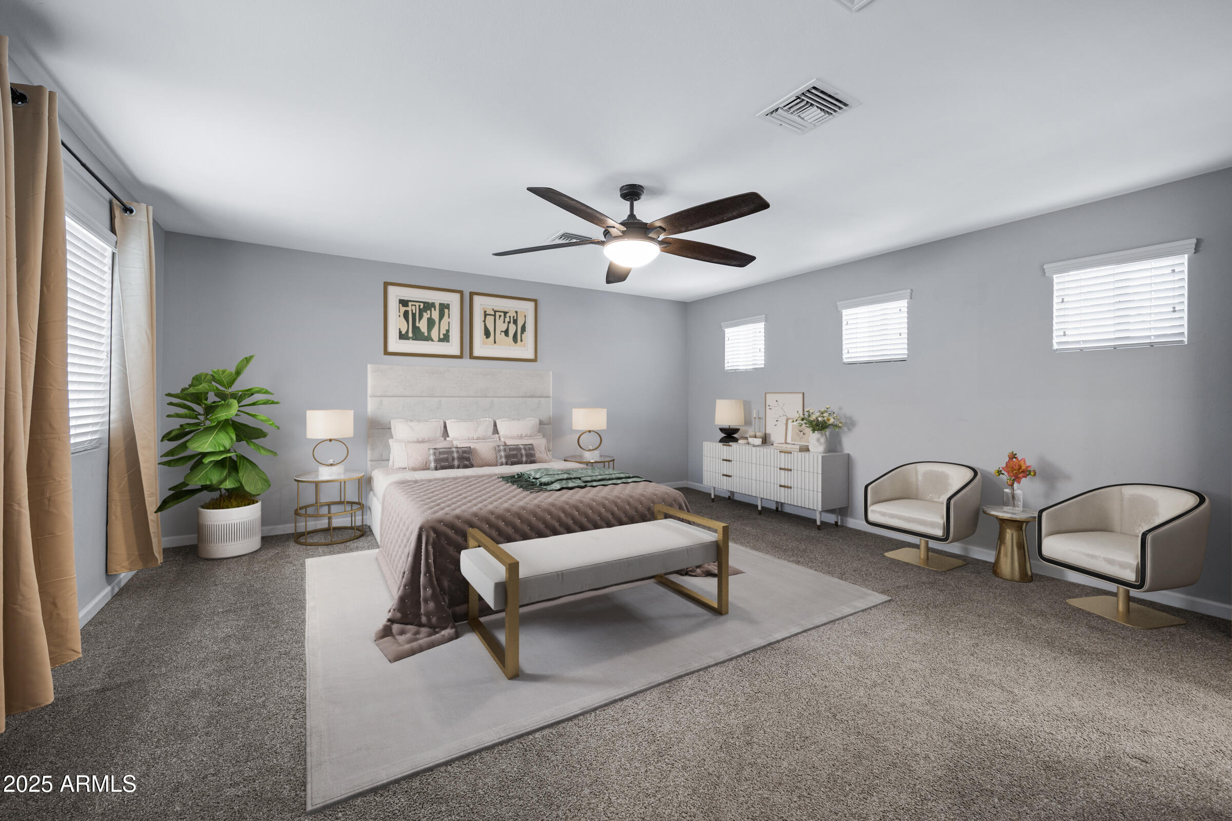 1601 W GLENROSA Avenue