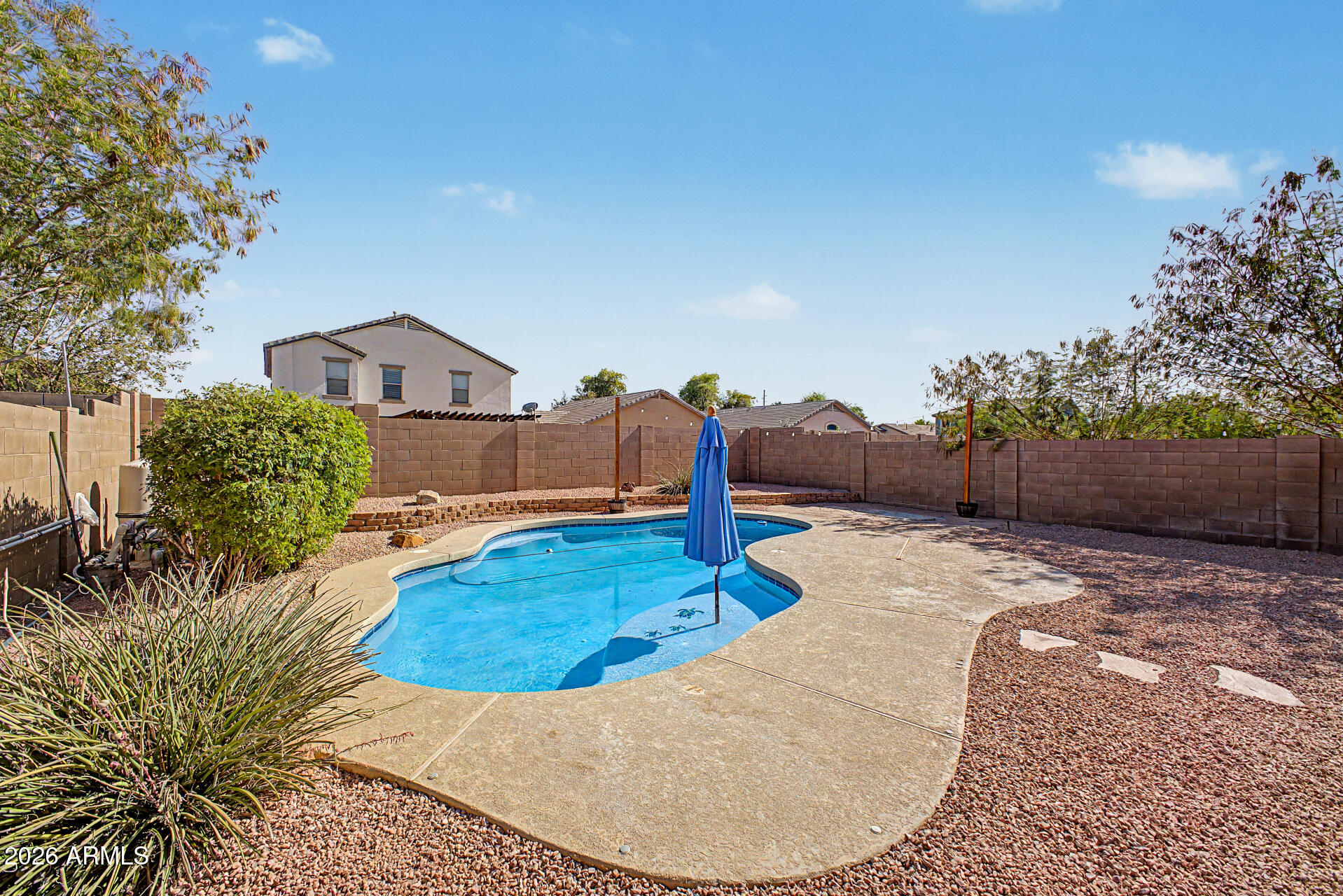 1337 W HEREFORD Drive