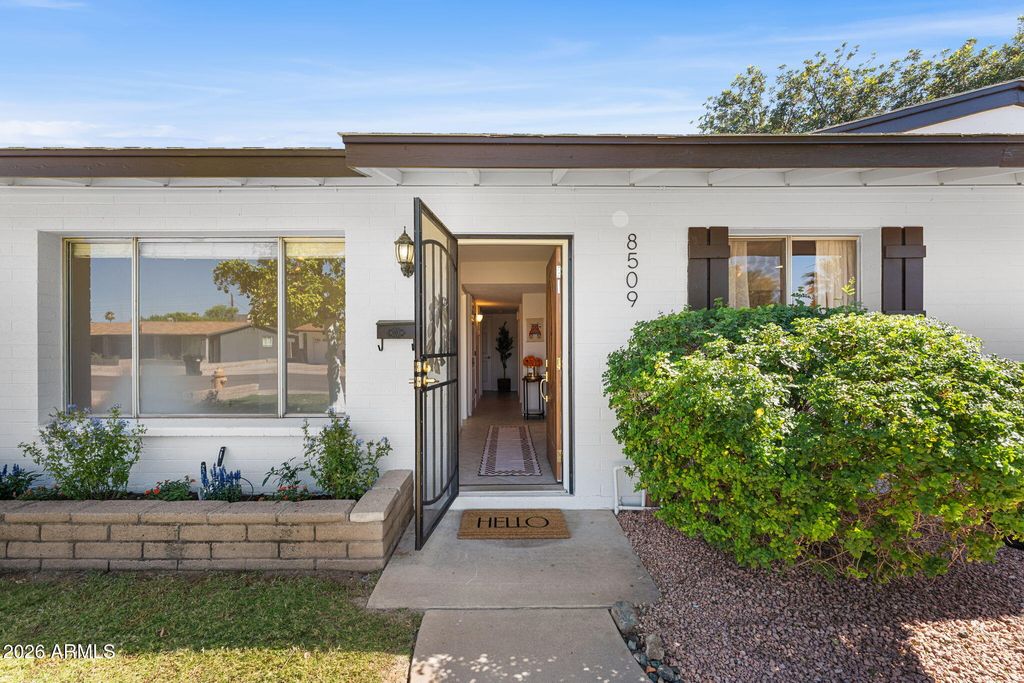 Photo of 8509 E Mackenzie Drive, Scottsdale, AZ 85251 (MLS # 7041131)
