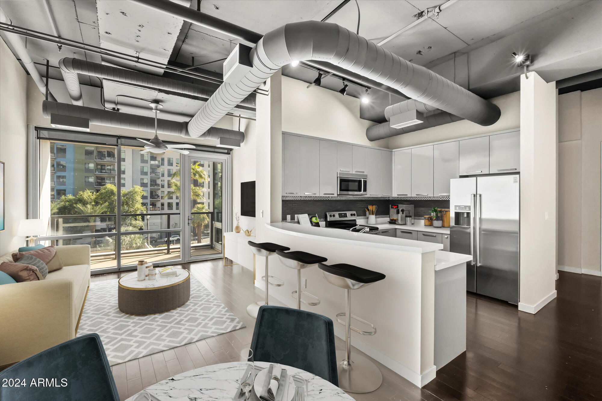 1 E LEXINGTON Avenue 301