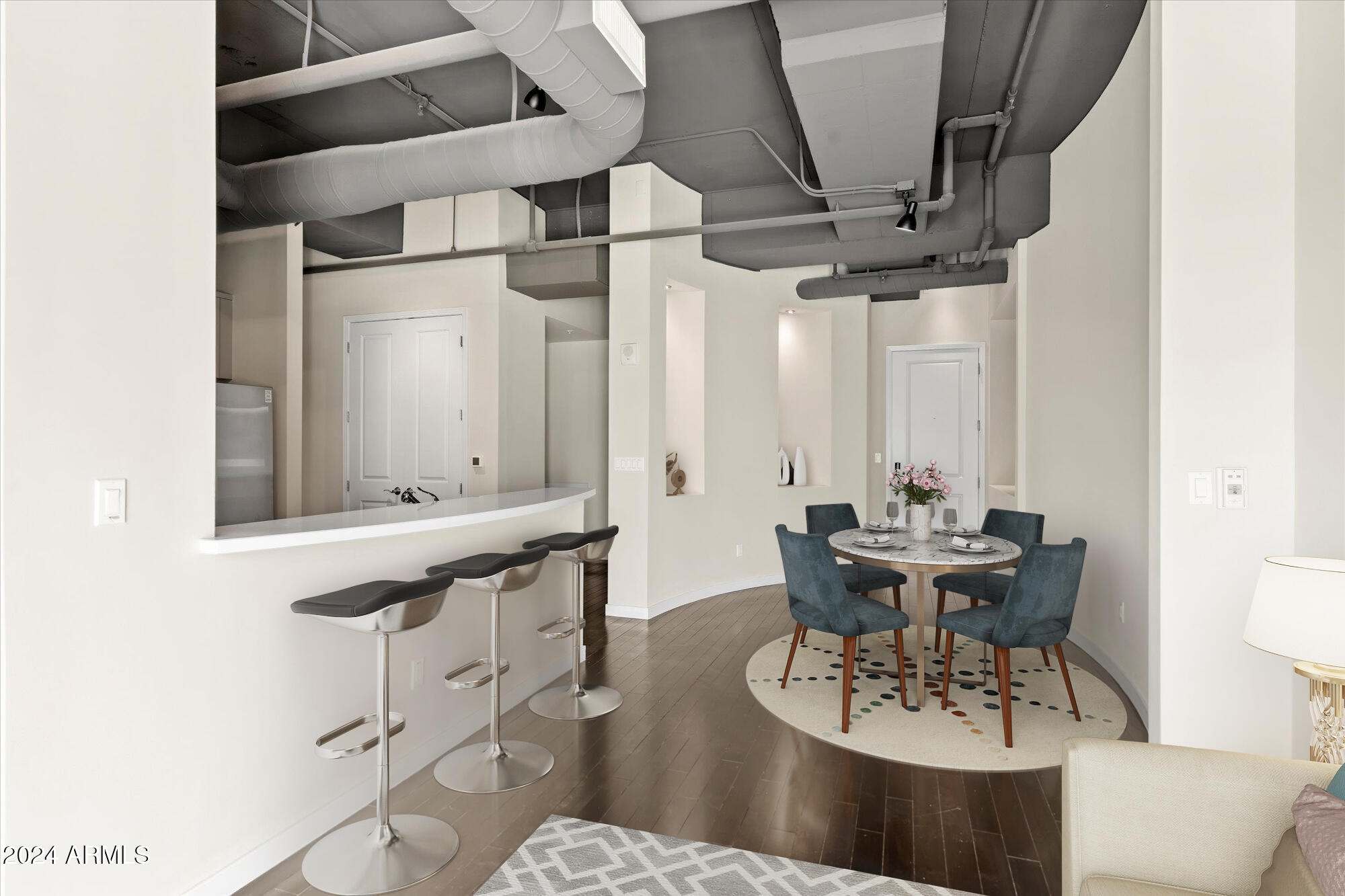 1 E LEXINGTON Avenue 301