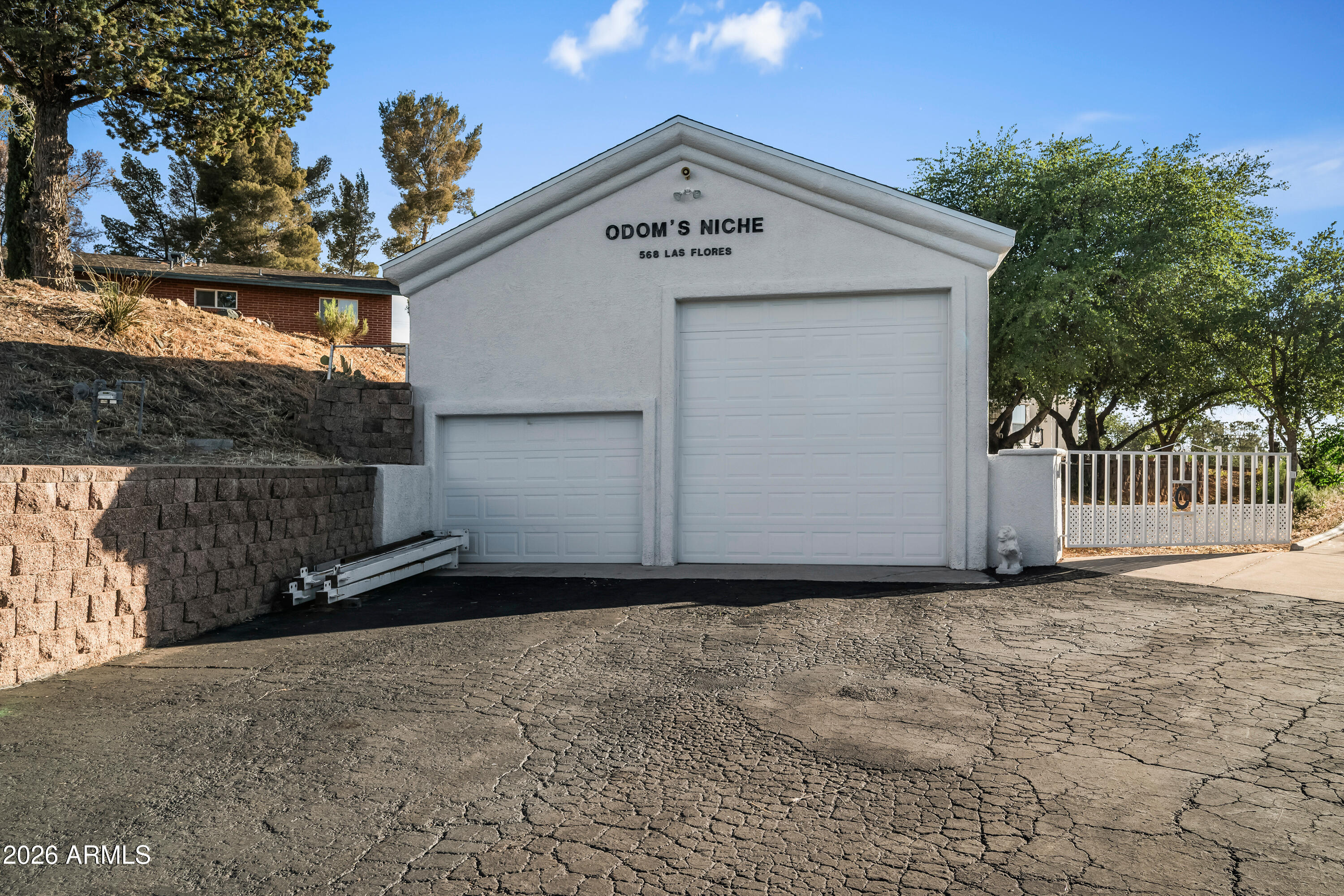 568 N Las Flores Drive