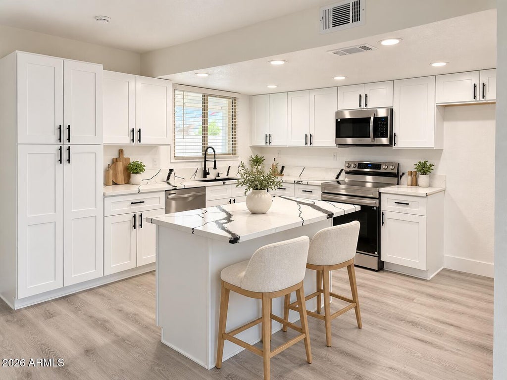 Photo of 8108 W Trafalgar Avenue, Phoenix, AZ 85033 (MLS # 7092713)