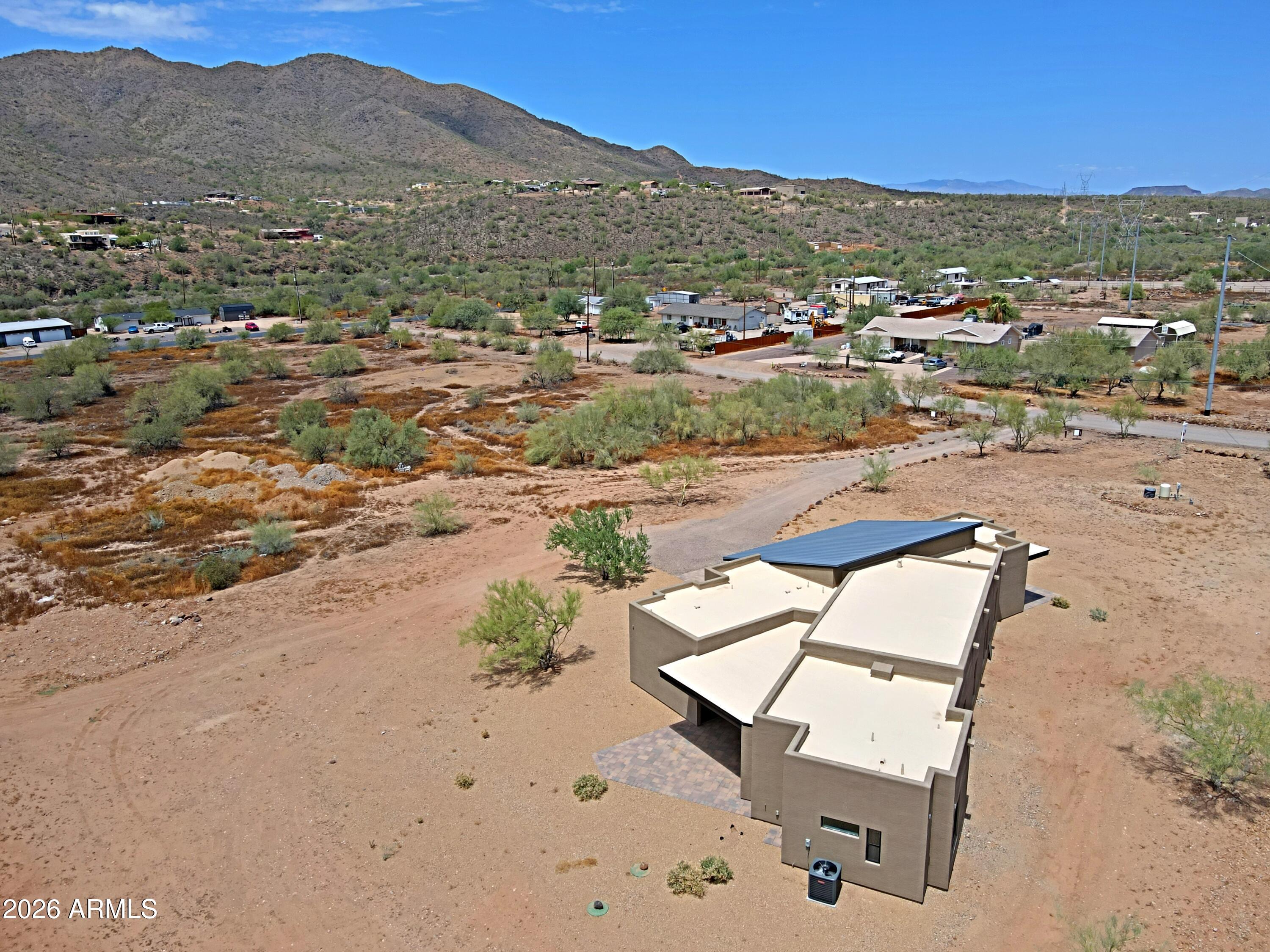 553 W CAVALRY Road