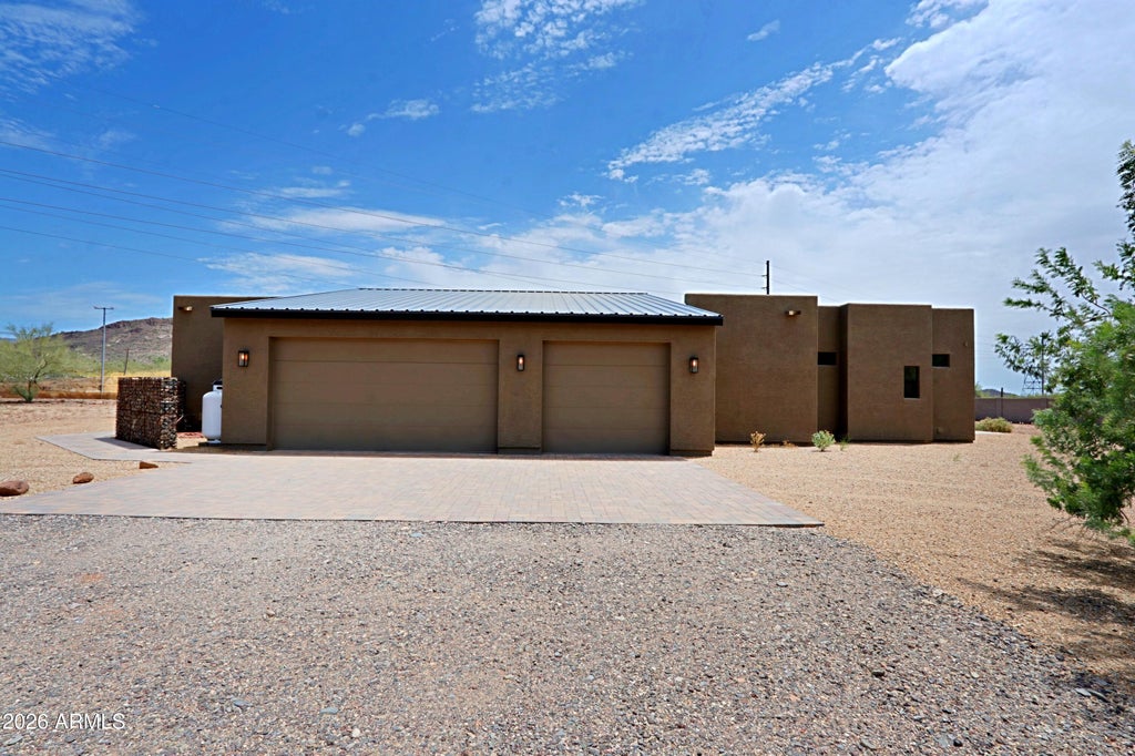 Photo of 553 W Cavalry Road, New River, AZ 85087 (MLS # 7063302)
