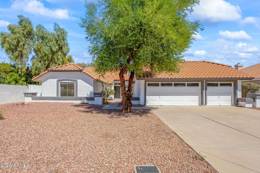 Photo of 1960 E Calle Monte Vista, Tempe, AZ 85284 (MLS # 6924802)