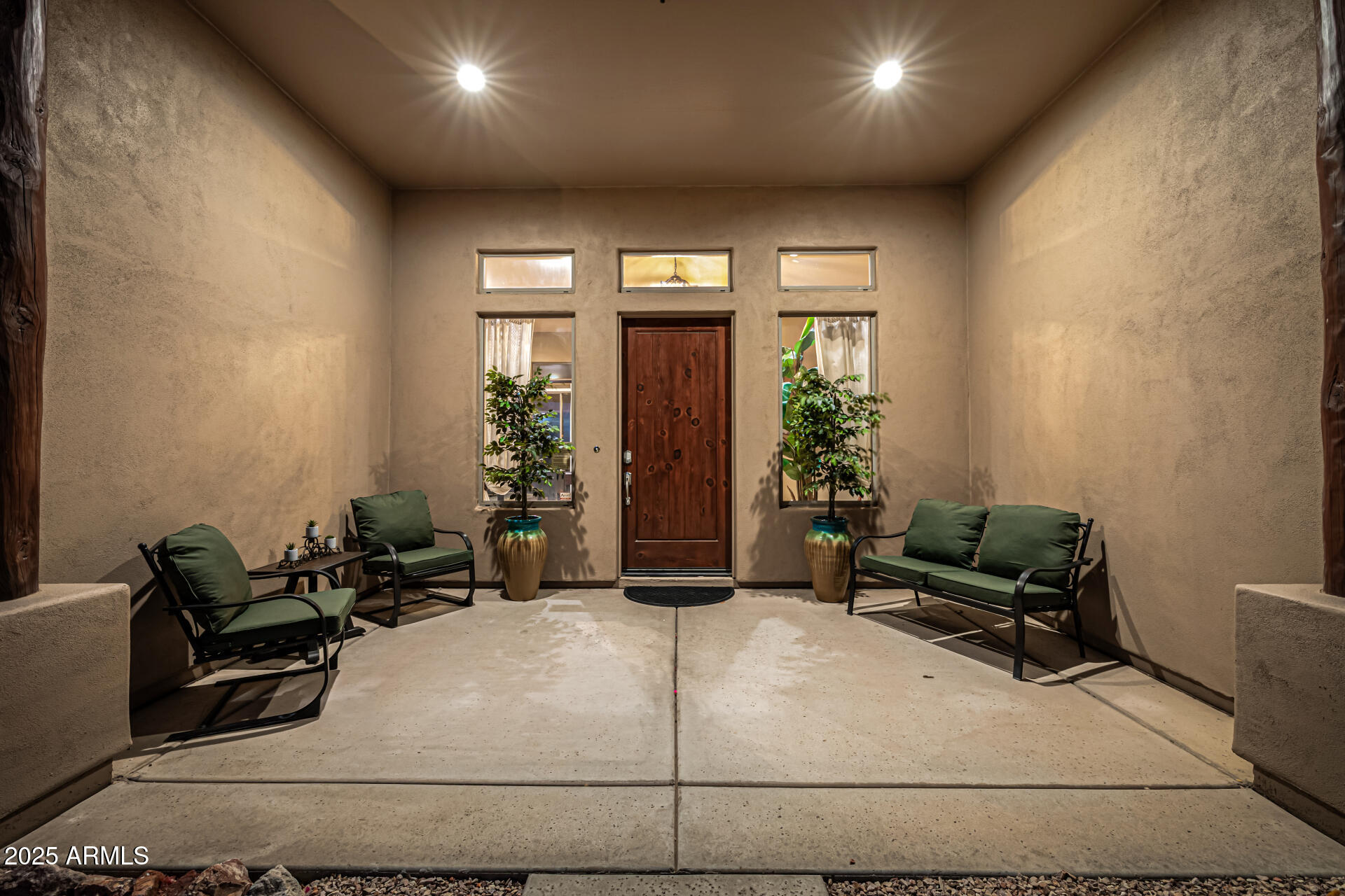 9215 W BUCKSKIN Trail