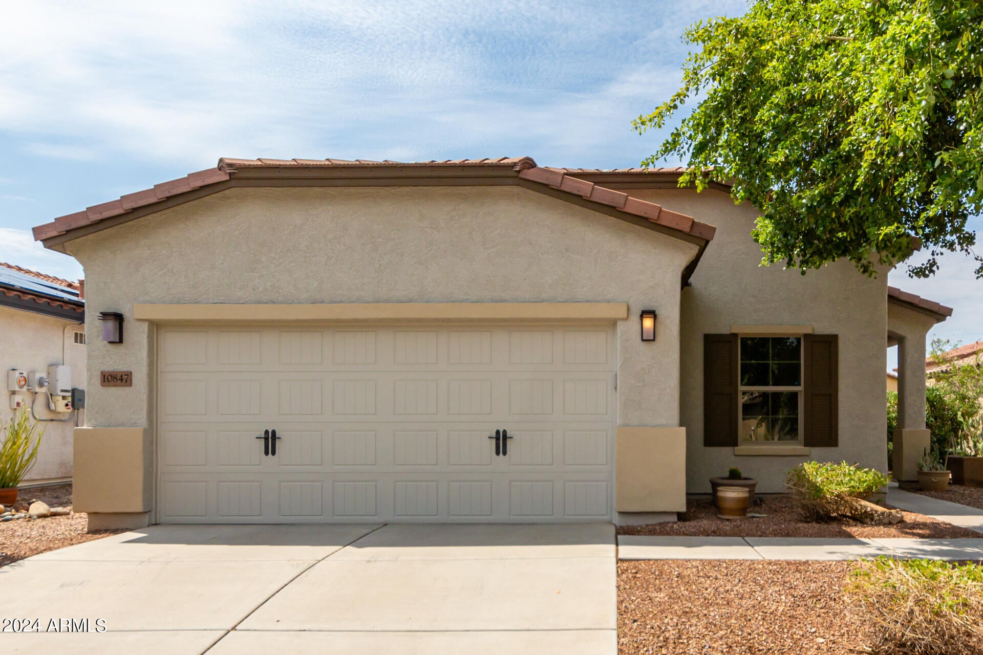 10847 W Avenida Del Rey --