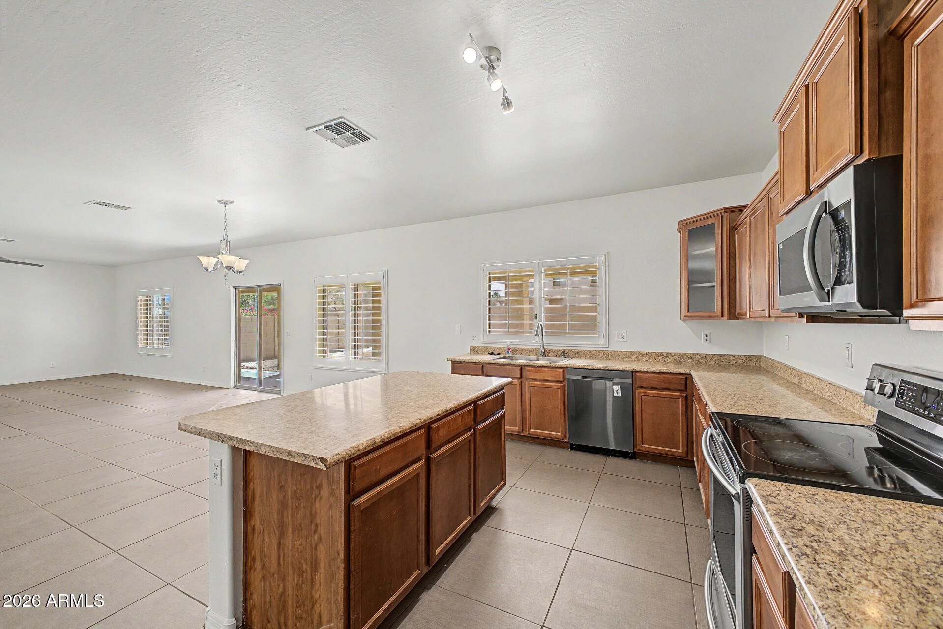 SENITA UNIT 3 - Residential