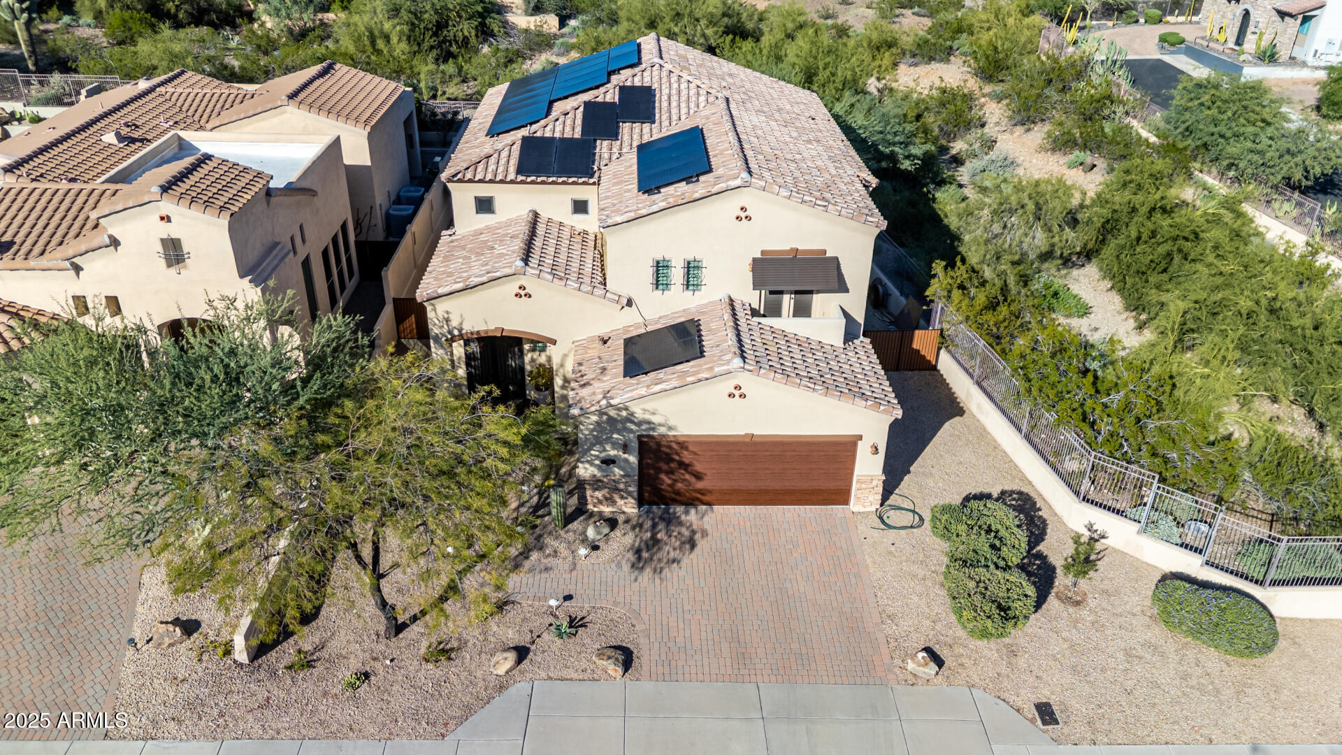 1232 E LUPINE Avenue