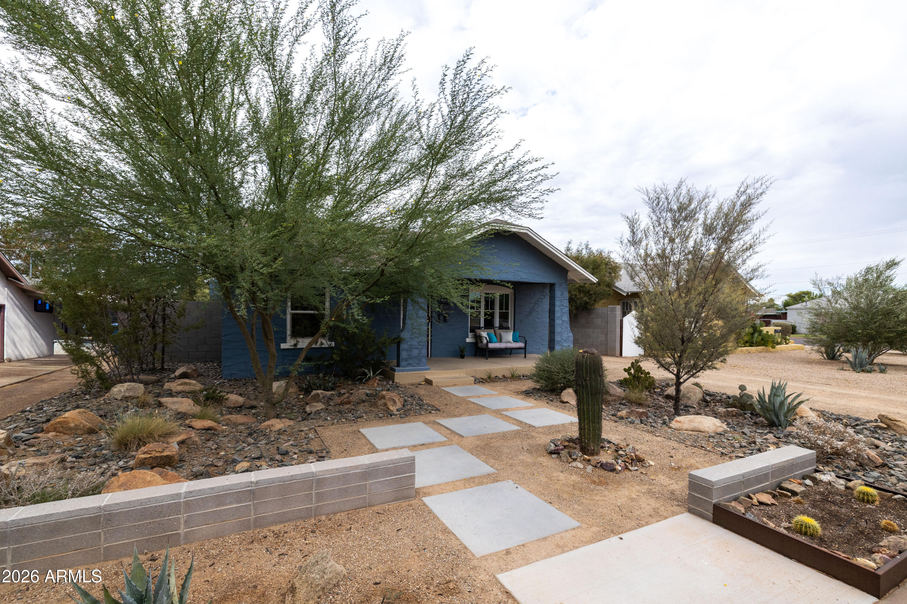 1244 E PALM Lane