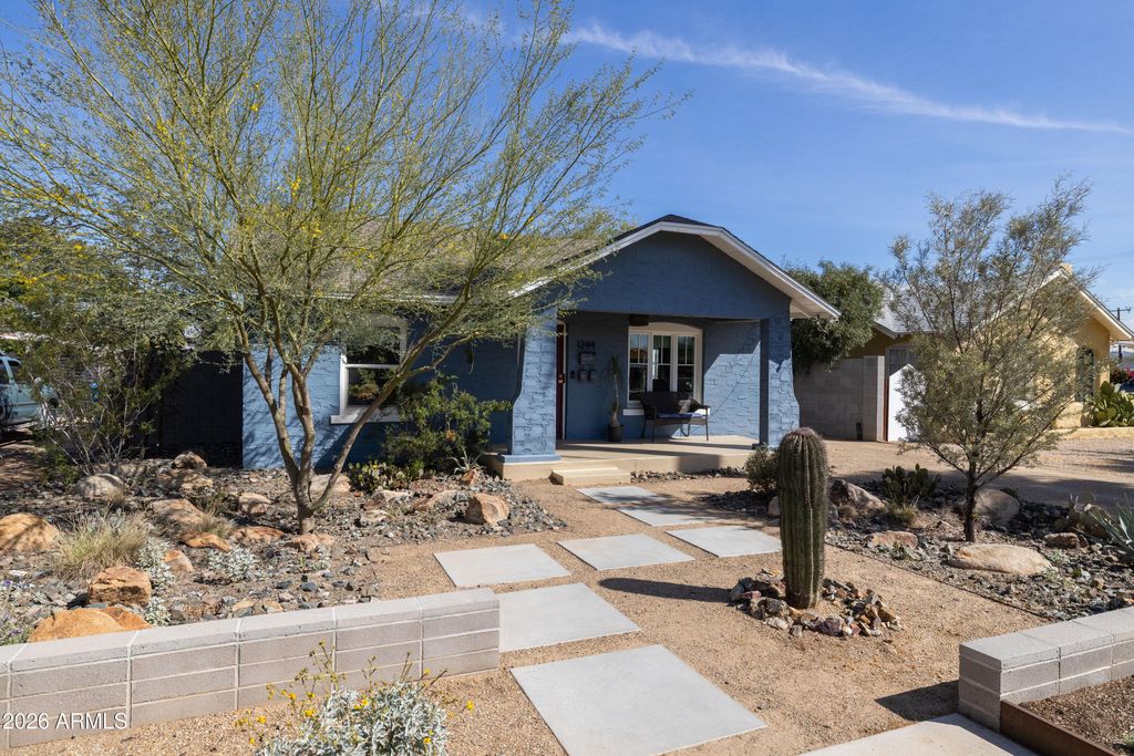 Photo of 1244 E Palm Lane, Phoenix, AZ 85006 (MLS # 7001378)