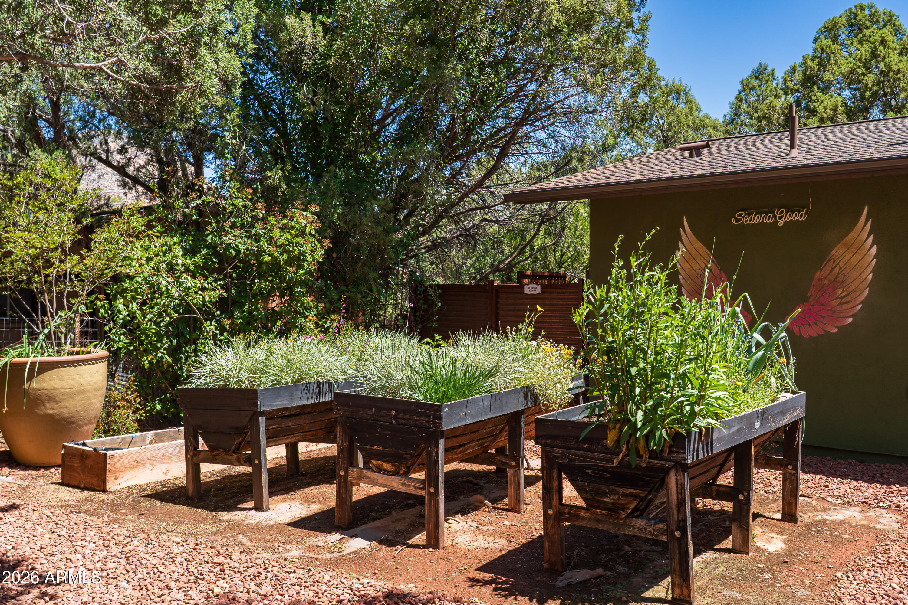 JUNIPER KNOLLS - Residential