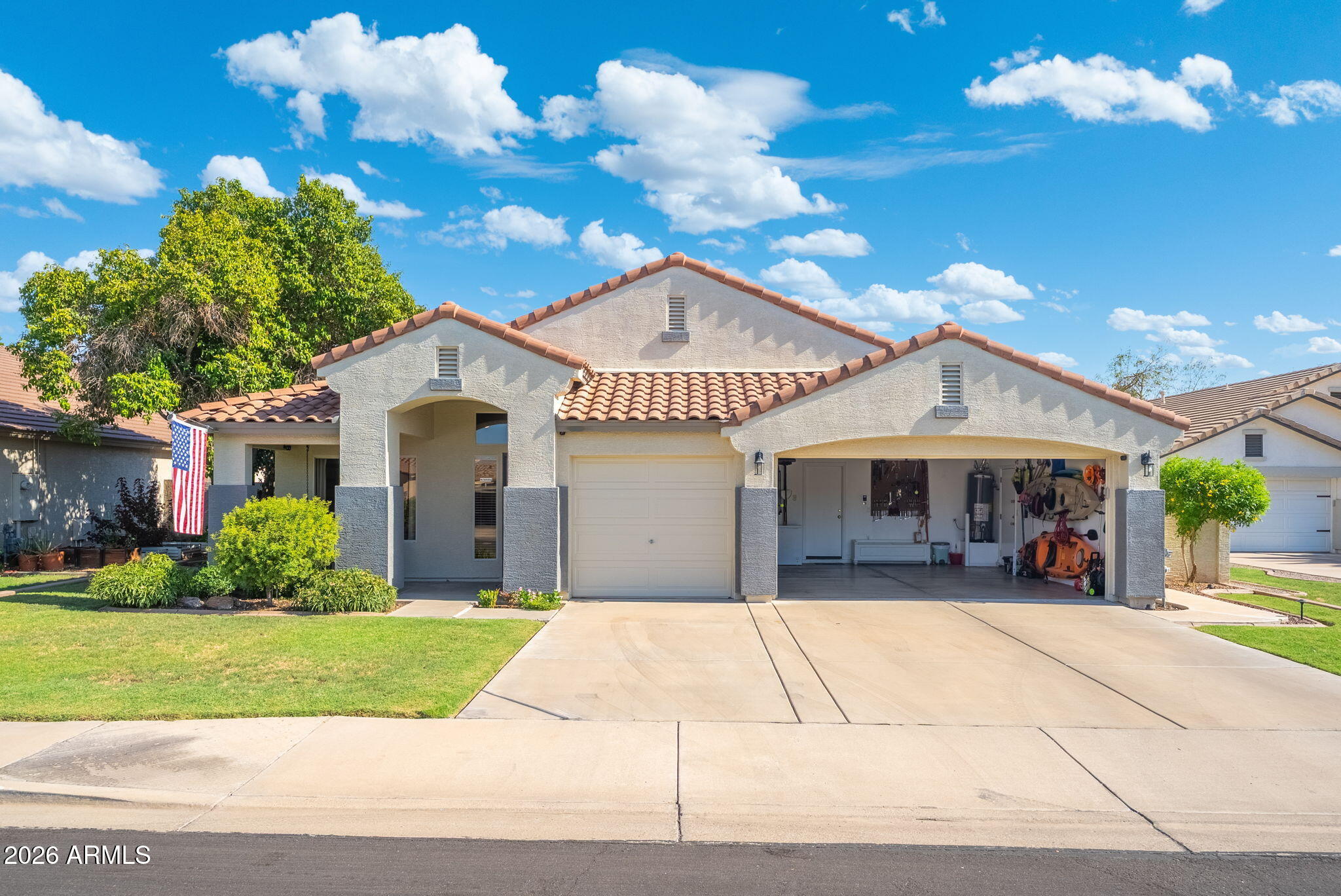 5515 E GARNET Circle