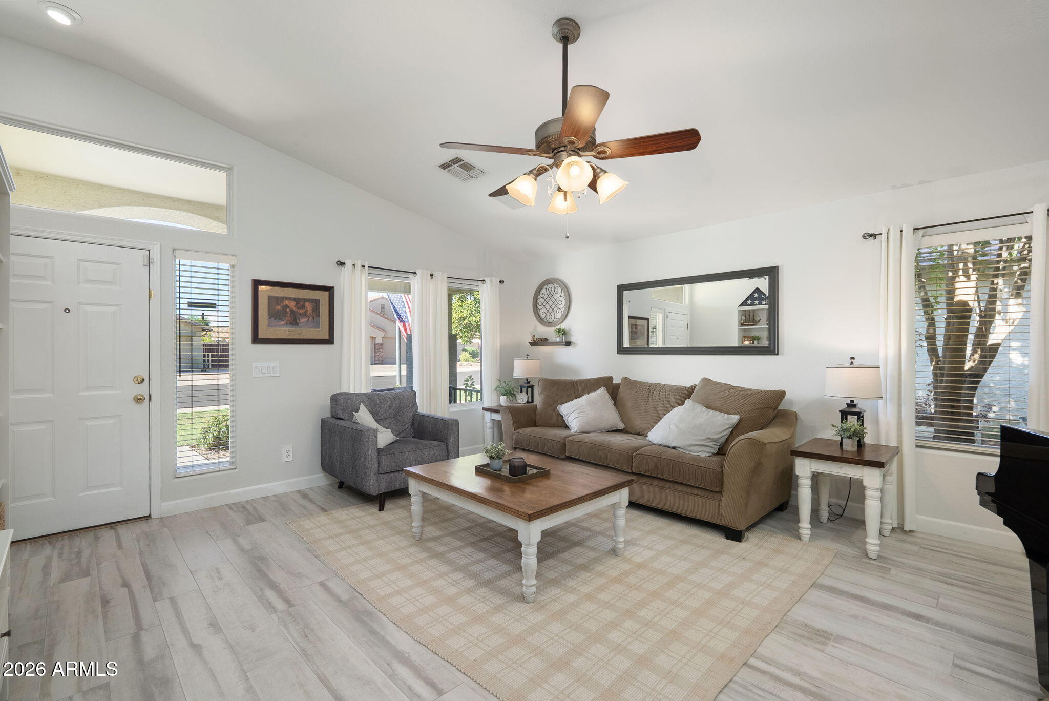 5515 E GARNET Circle
