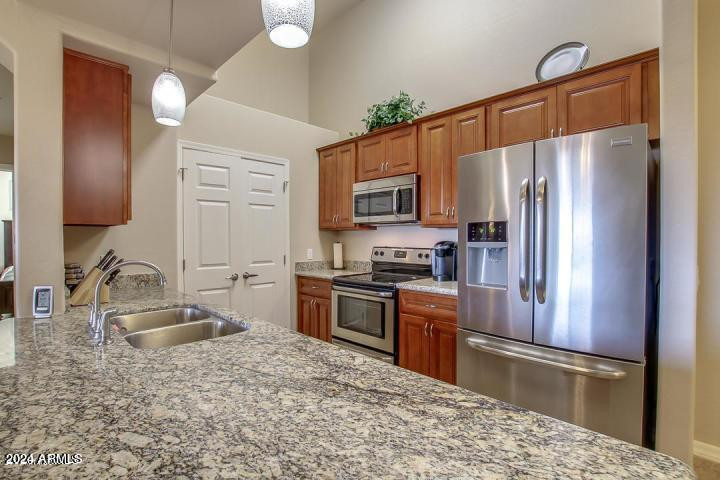 10136 E Southern Avenue 3086