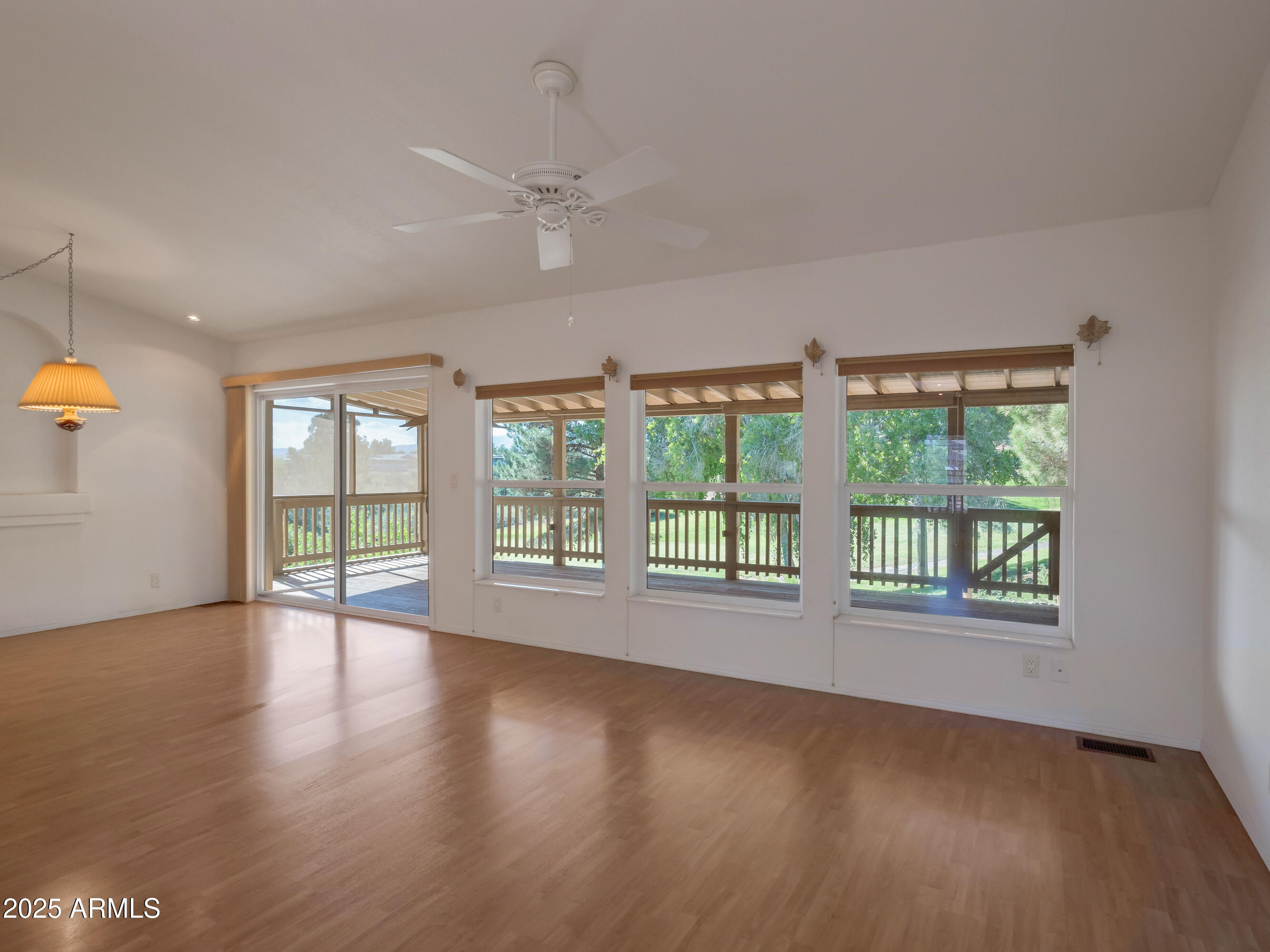 2050 W State Route 89-A -- 344