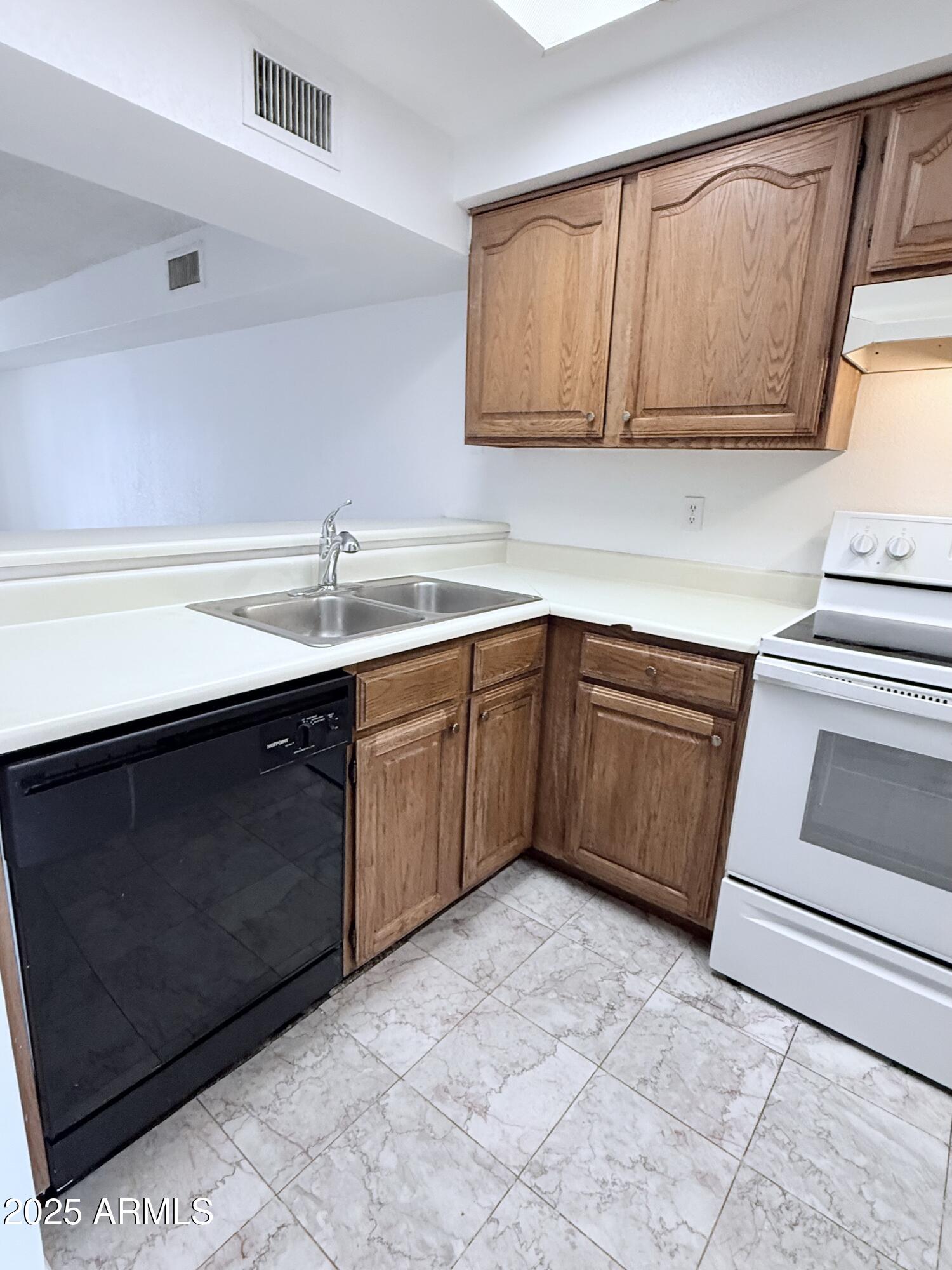 Homes for Sale in Queen Creek Arizona 4 2201 W Union Hills Drive 118