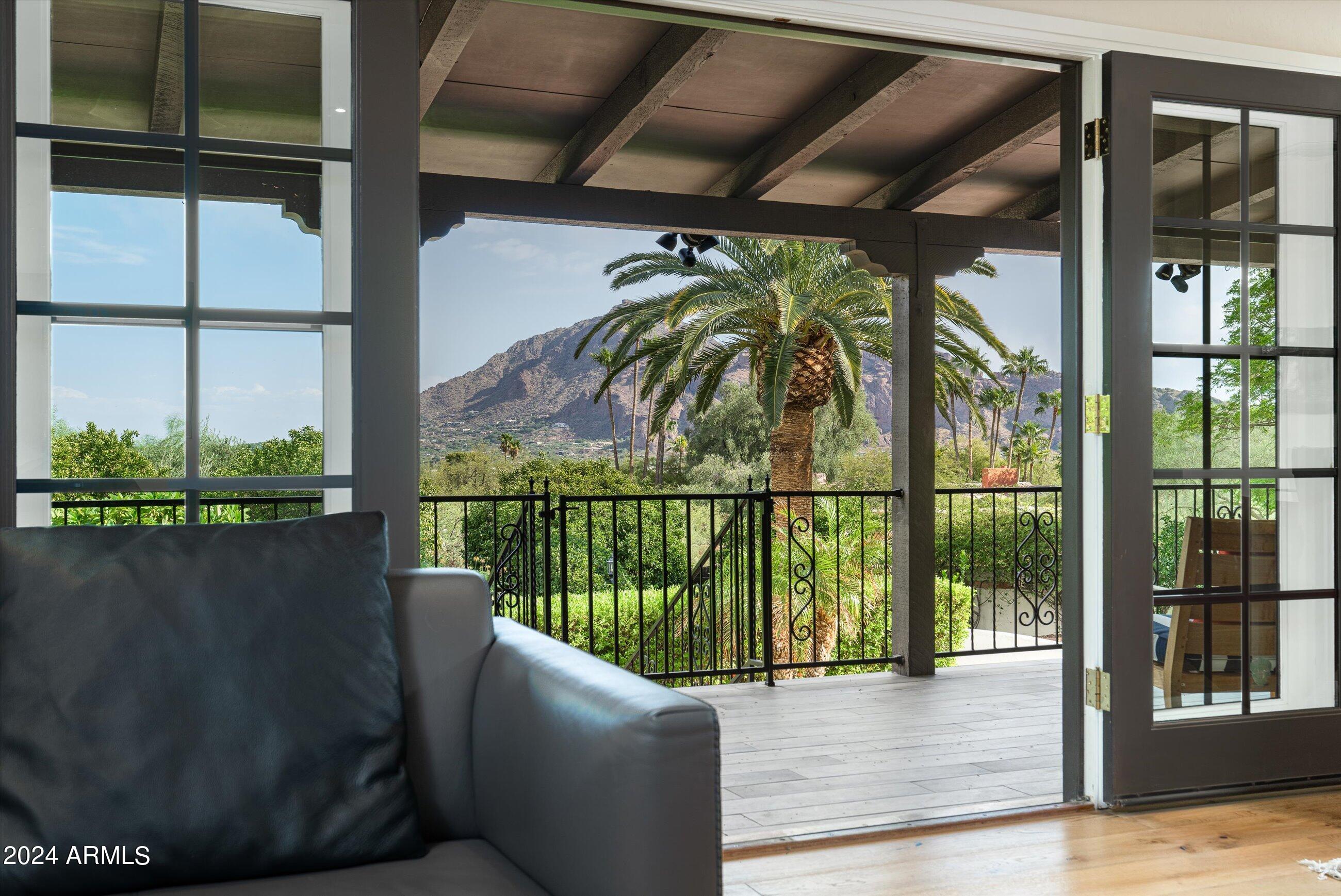 PARADISE HILLS ESTATES - Residential