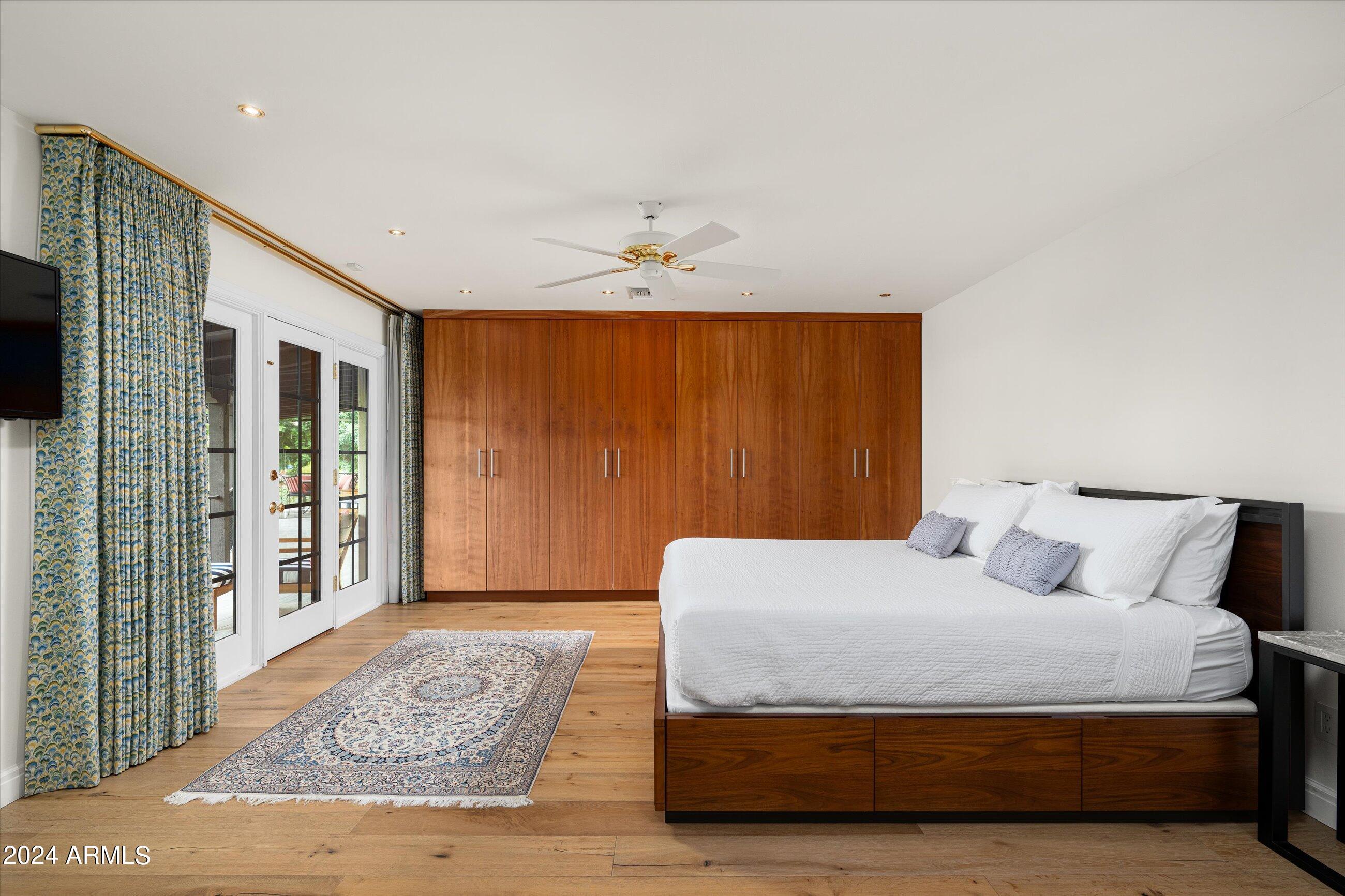 PARADISE HILLS ESTATES - Residential