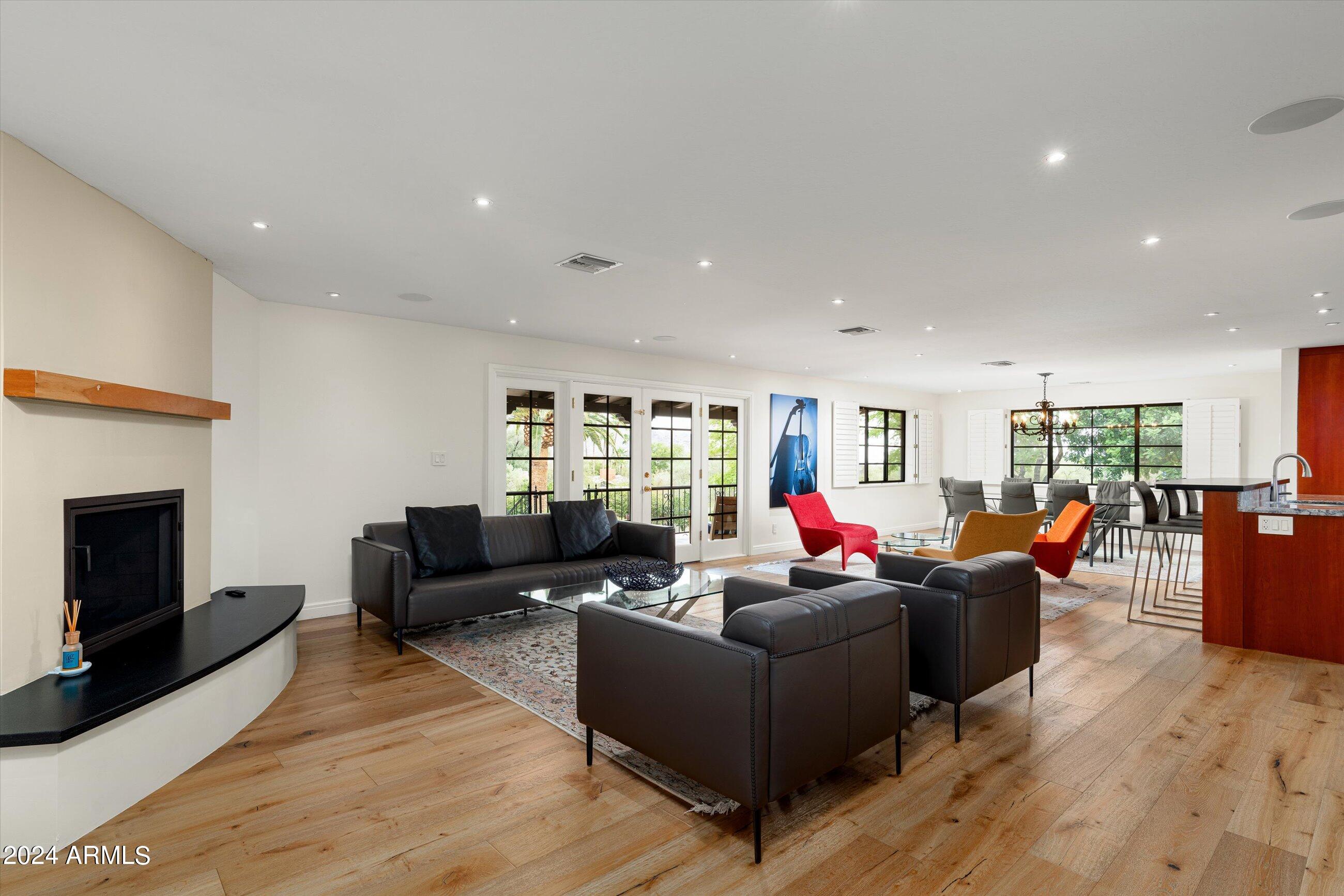PARADISE HILLS ESTATES - Residential