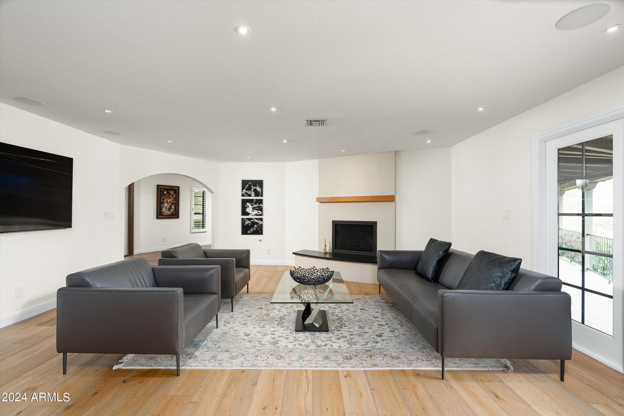 PARADISE HILLS ESTATES - Residential