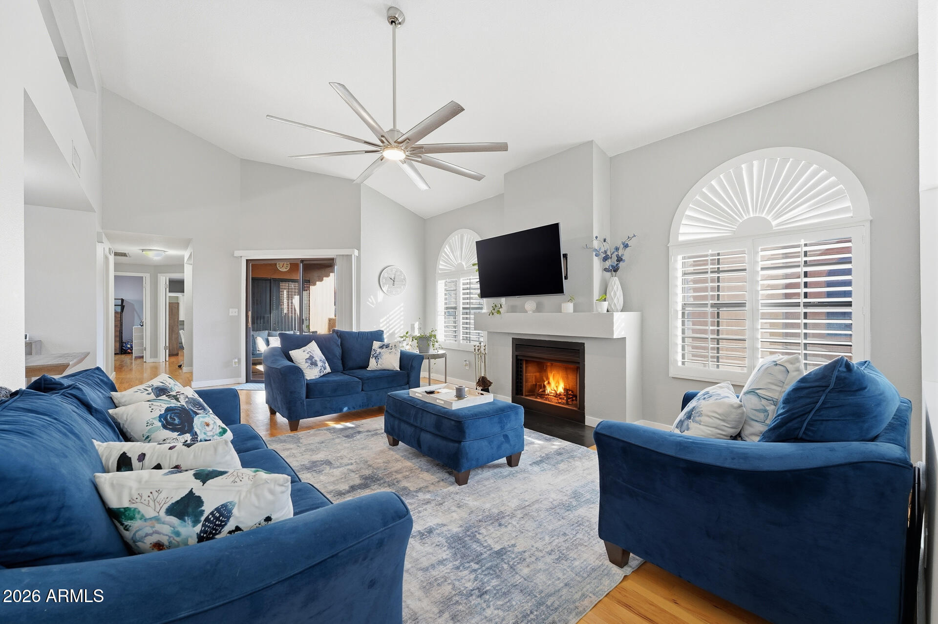 5640 E BELL Road 1038