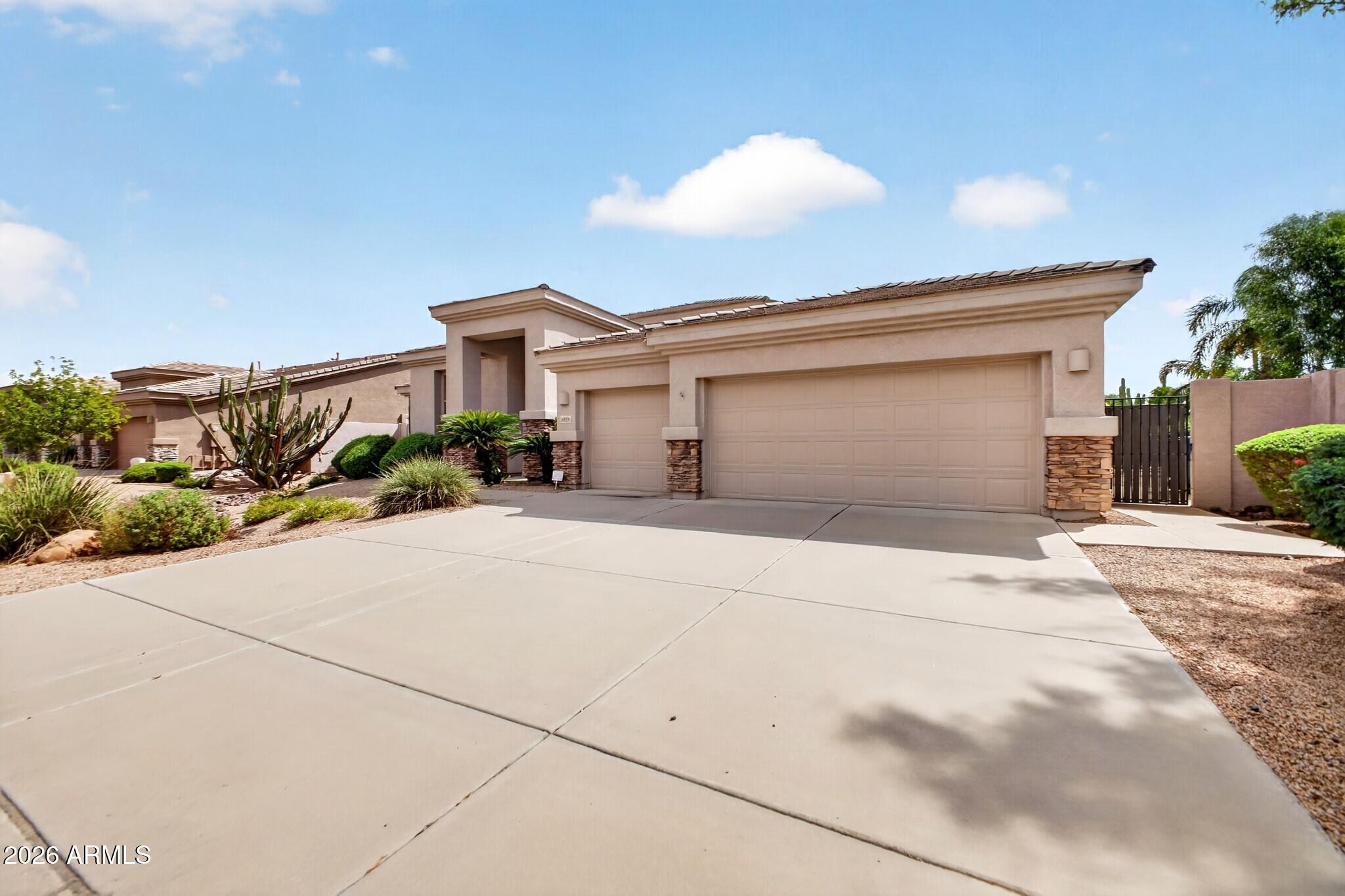 1123 W THOMPSON Way