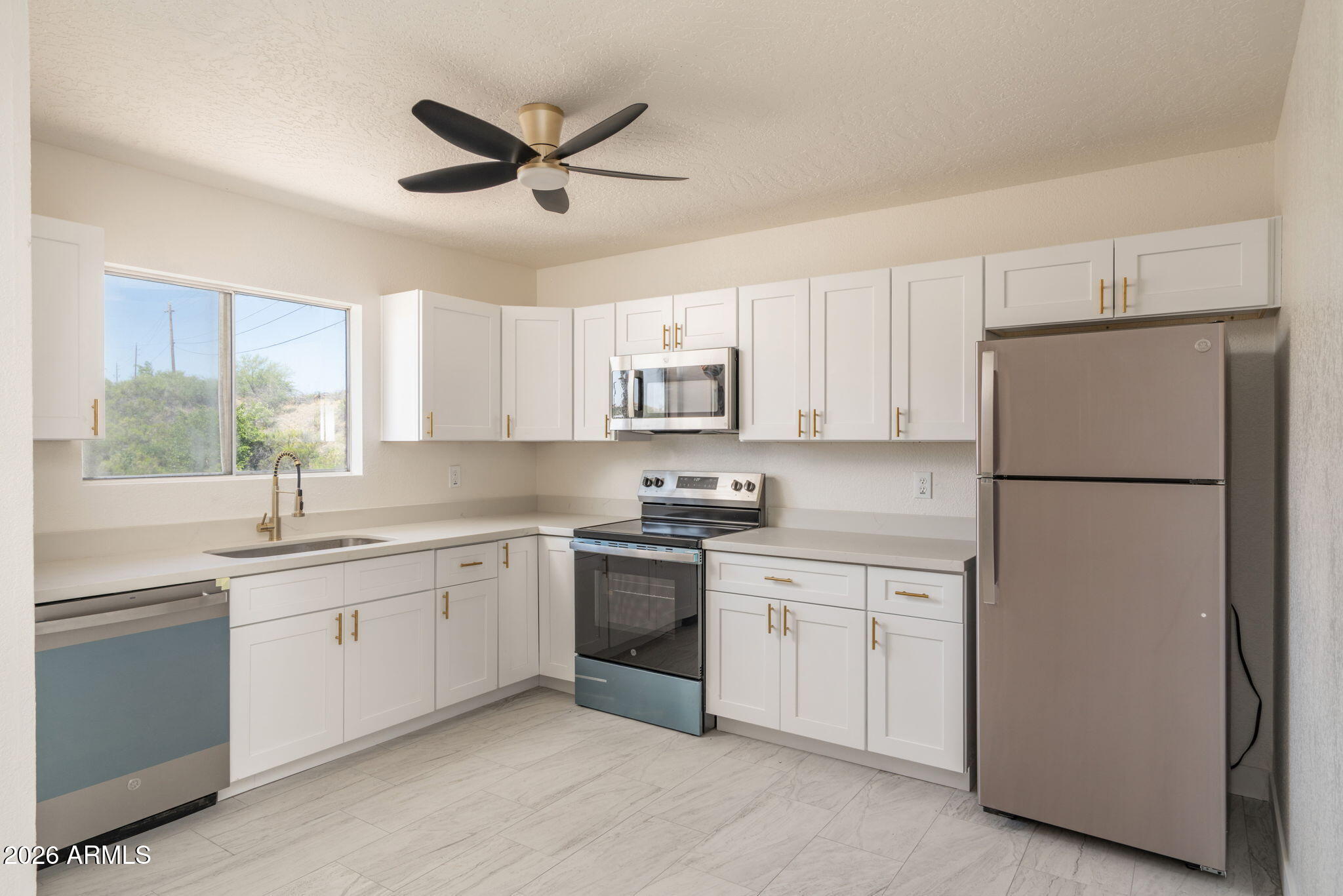 4224 E Canyon Trail -- C2