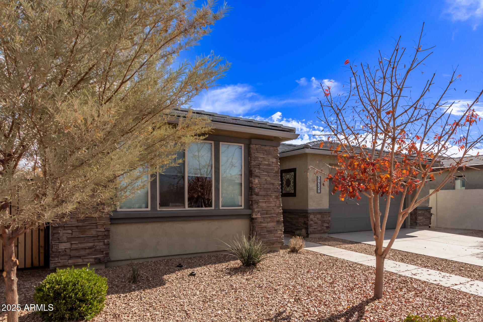 Homes 1 39529 N HAILEY Lane