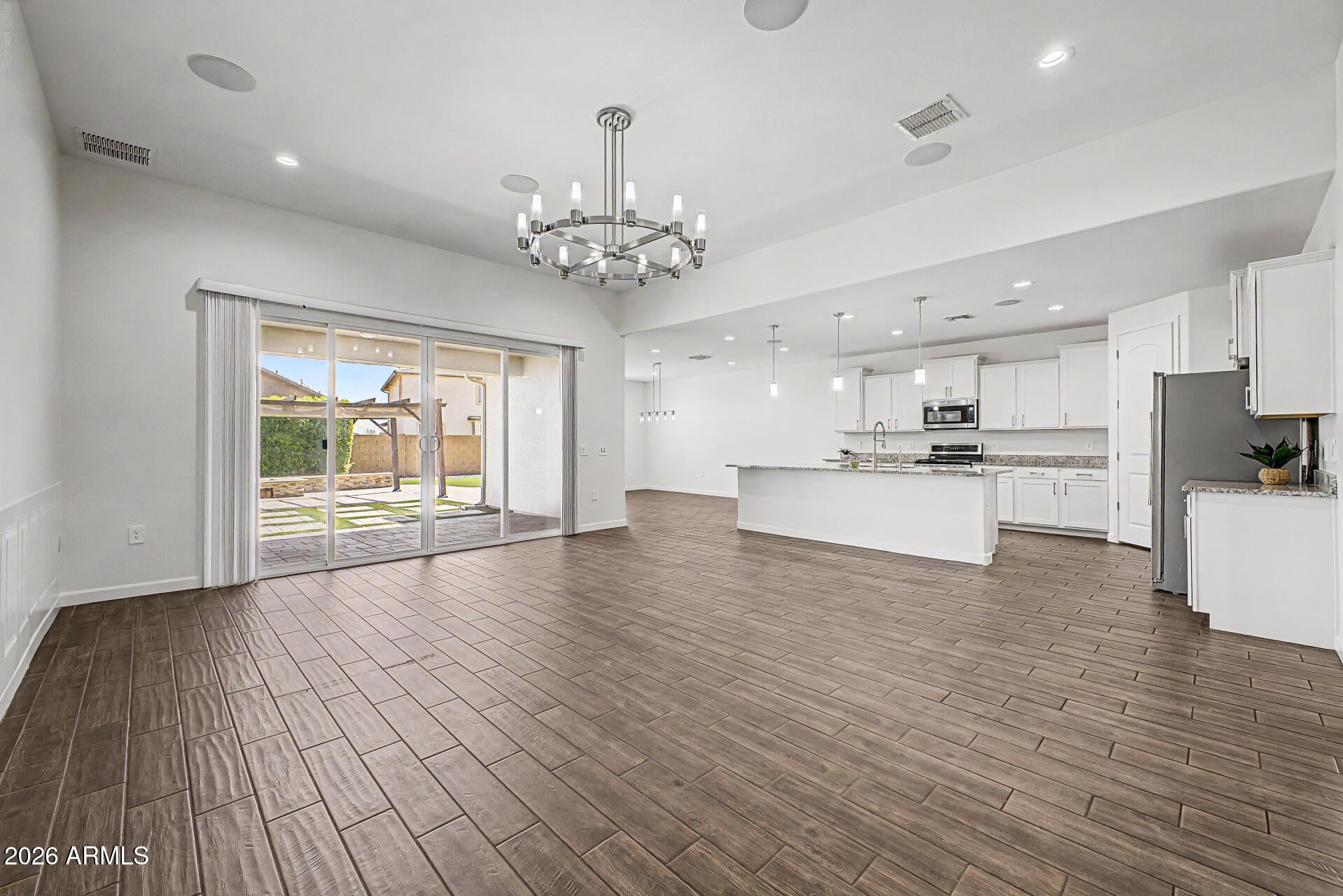 38053 W SANTA BARBARA Avenue