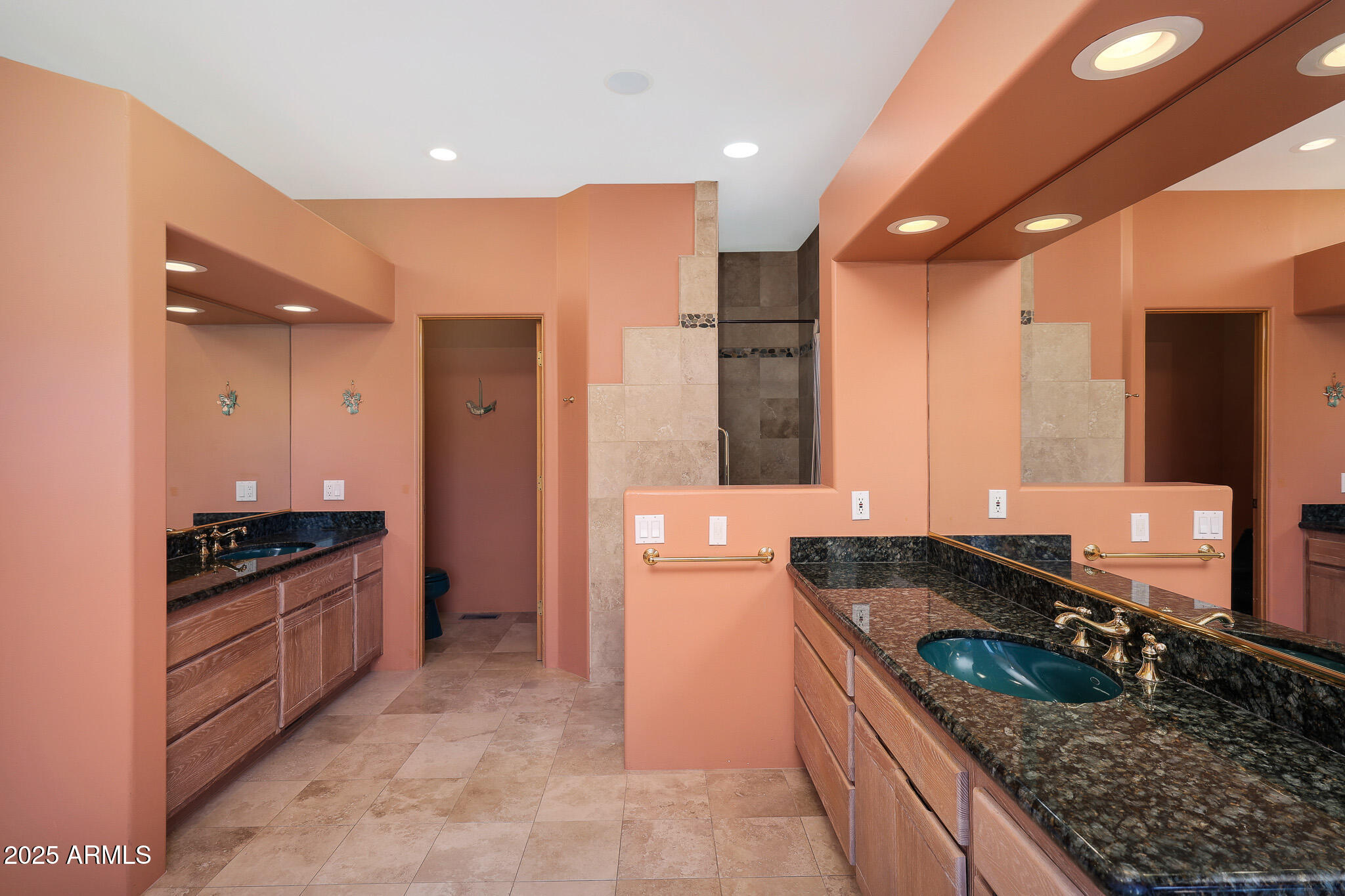 MYSTIC HILLS - Residential