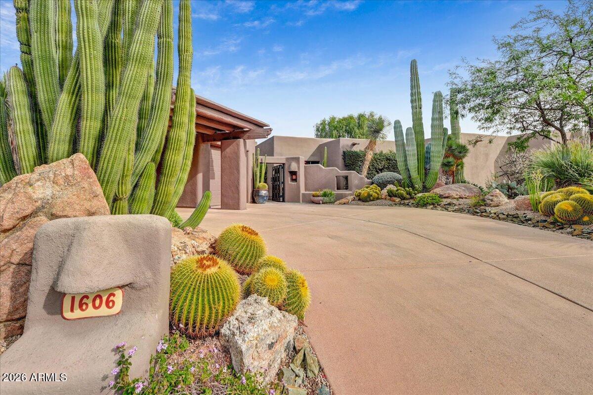 1606 QUARTZ VALLEY Drive