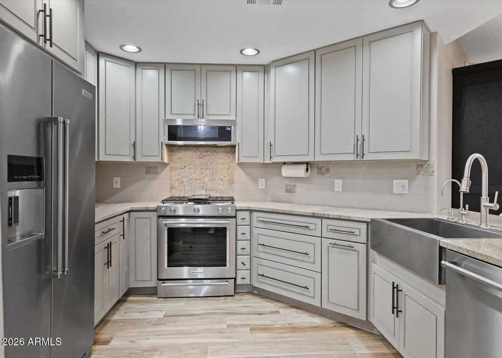 Photo of 5350 E Deer Valley Drive #1250, Phoenix, AZ 85054 (MLS # 6977878)