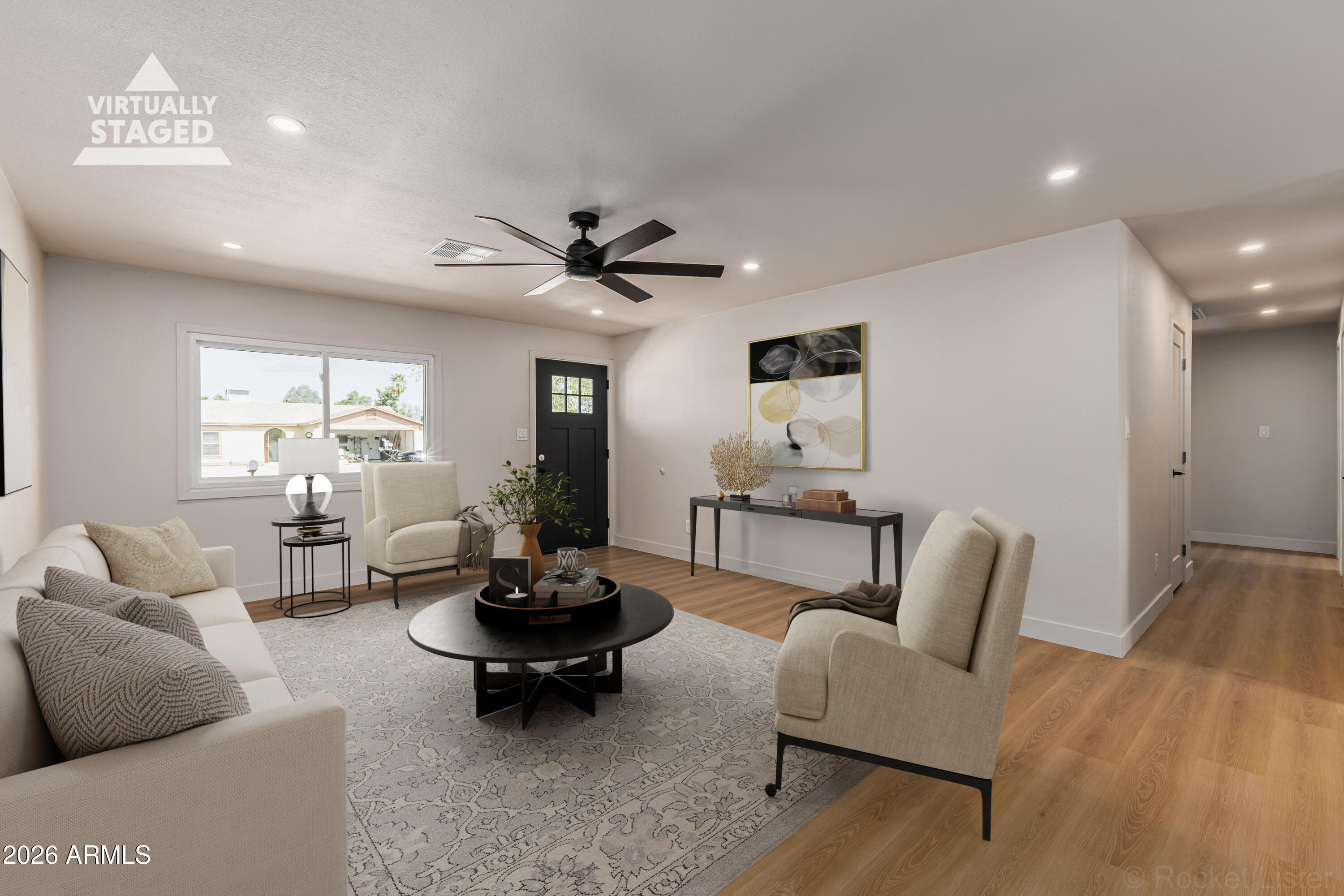 3515 E WINCHCOMB Drive