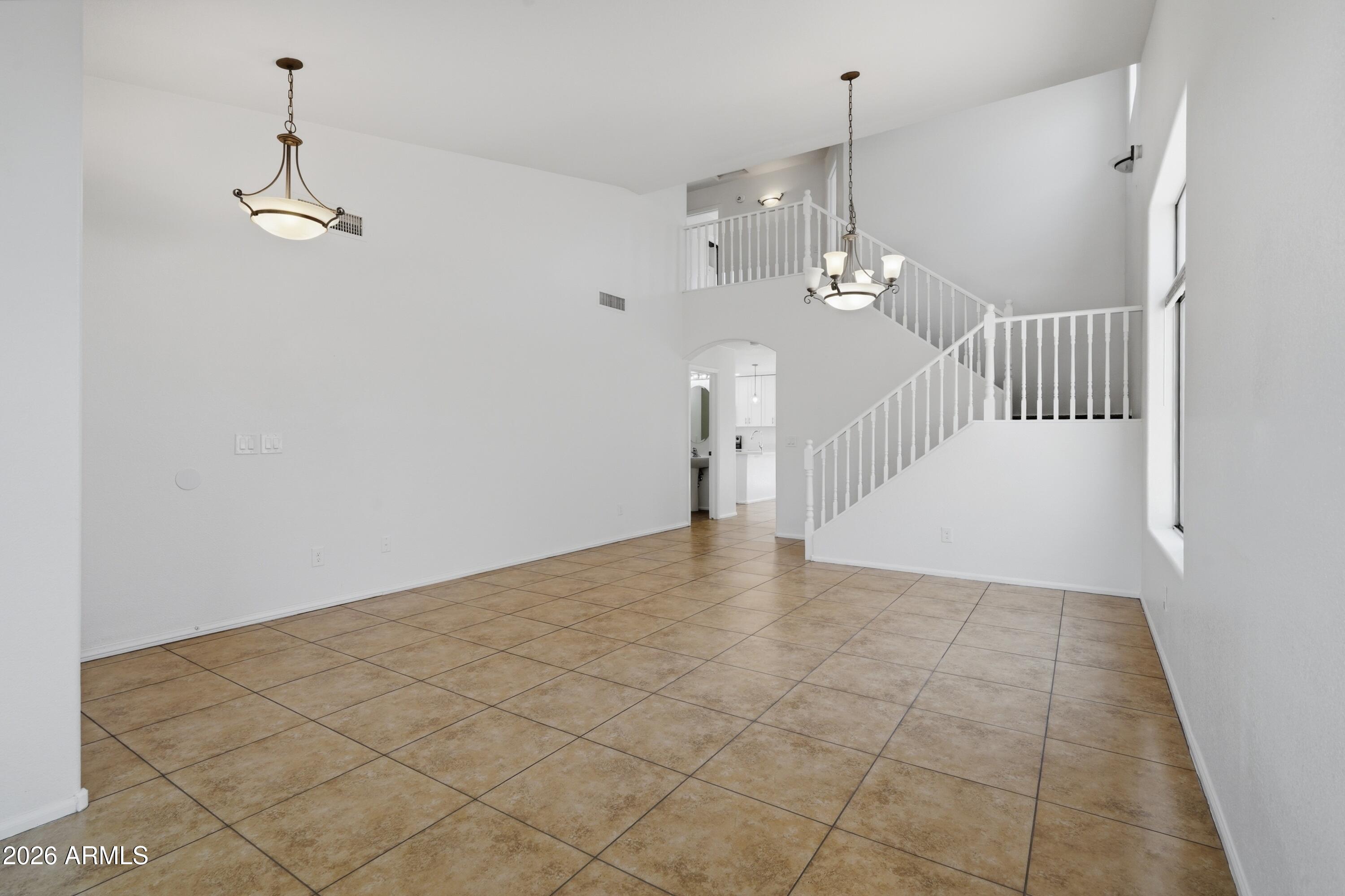 7706 S 48TH Drive