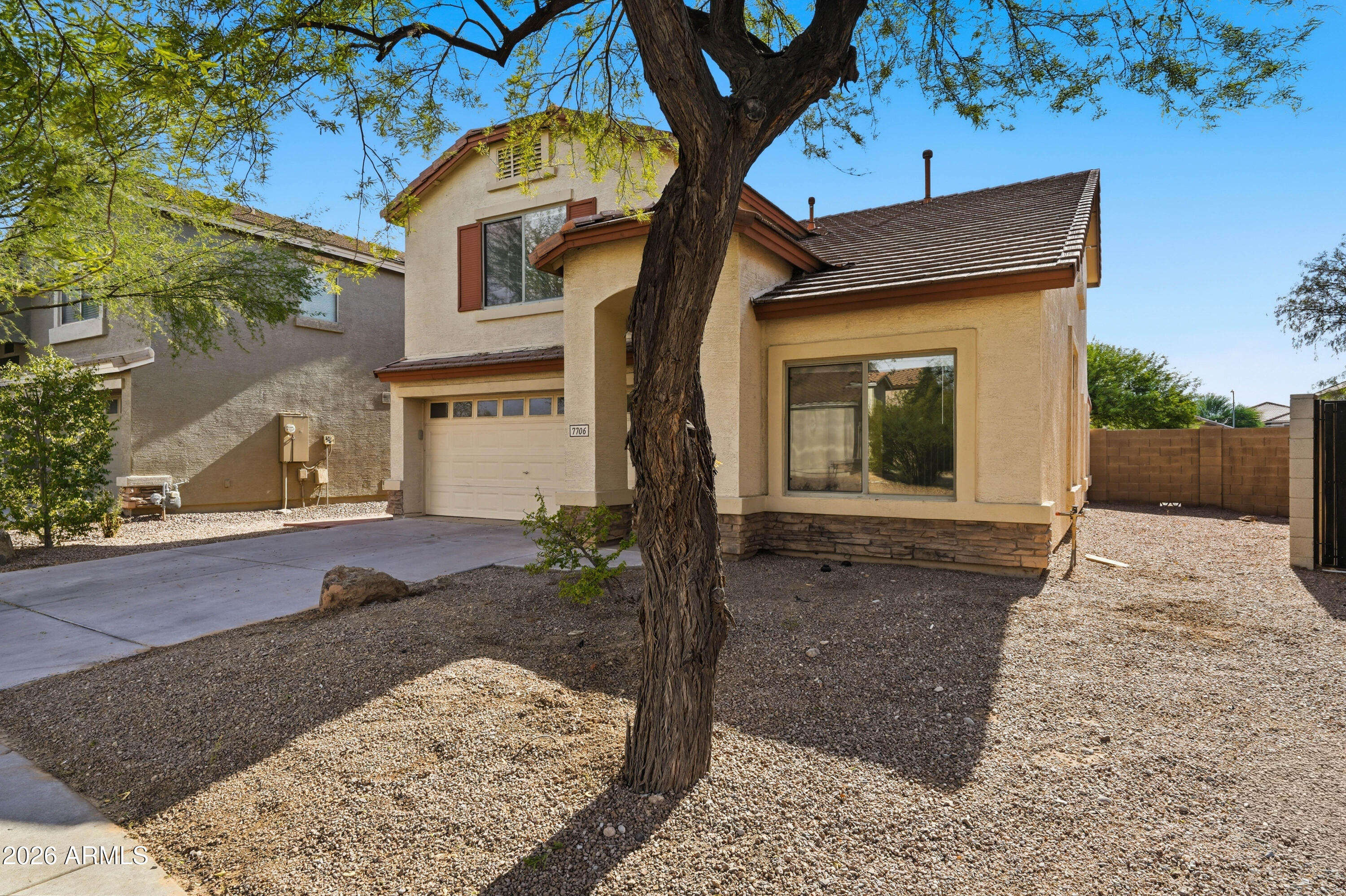 7706 S 48TH Drive