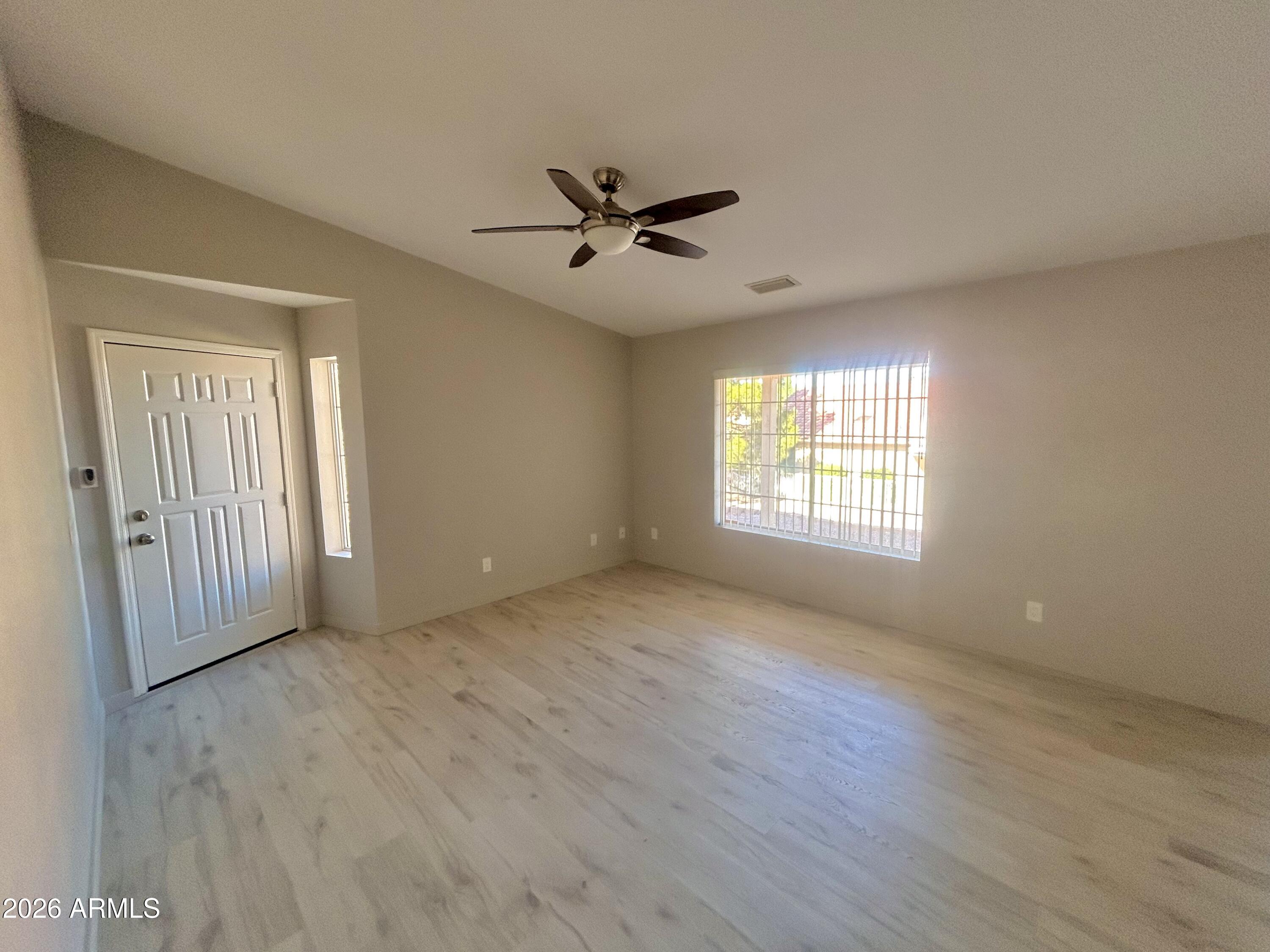 559 S SAWMILL GARDENS Drive 6