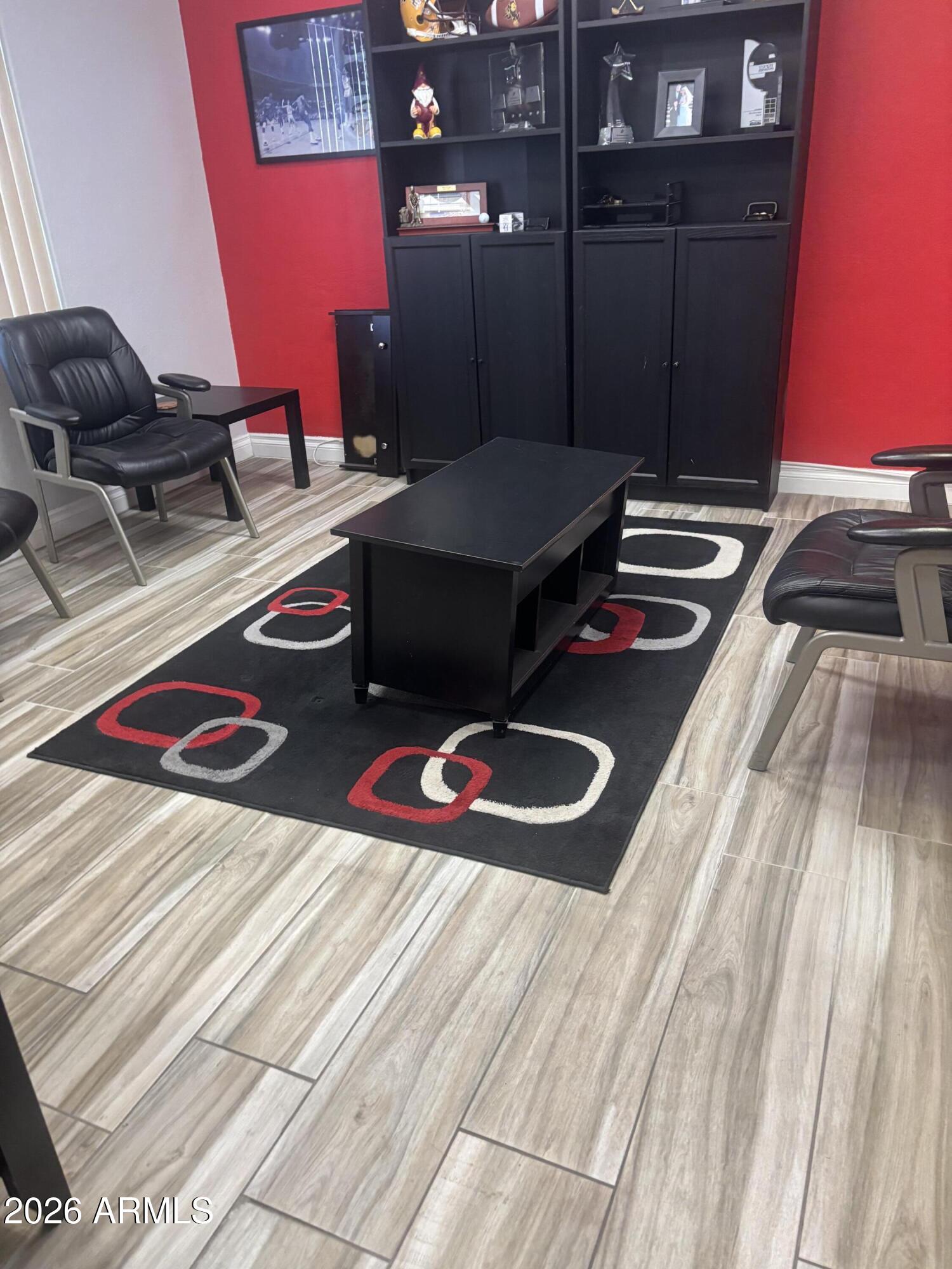 1629 E UNIVERSITY Drive