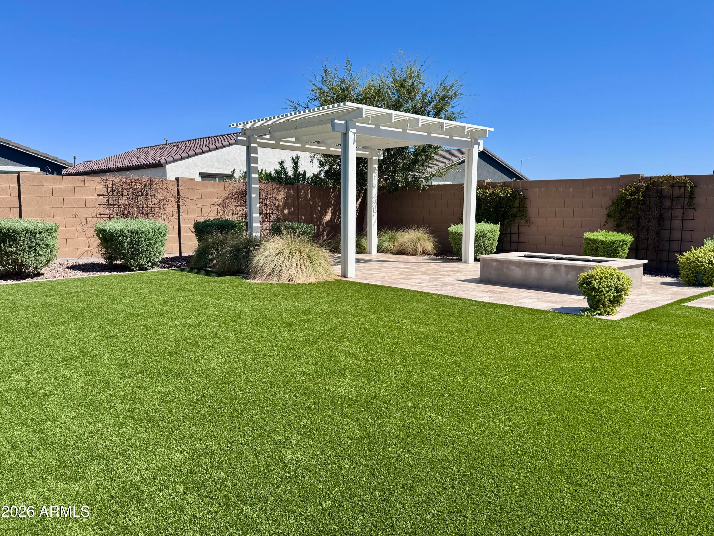 5518 W STARGAZER Place