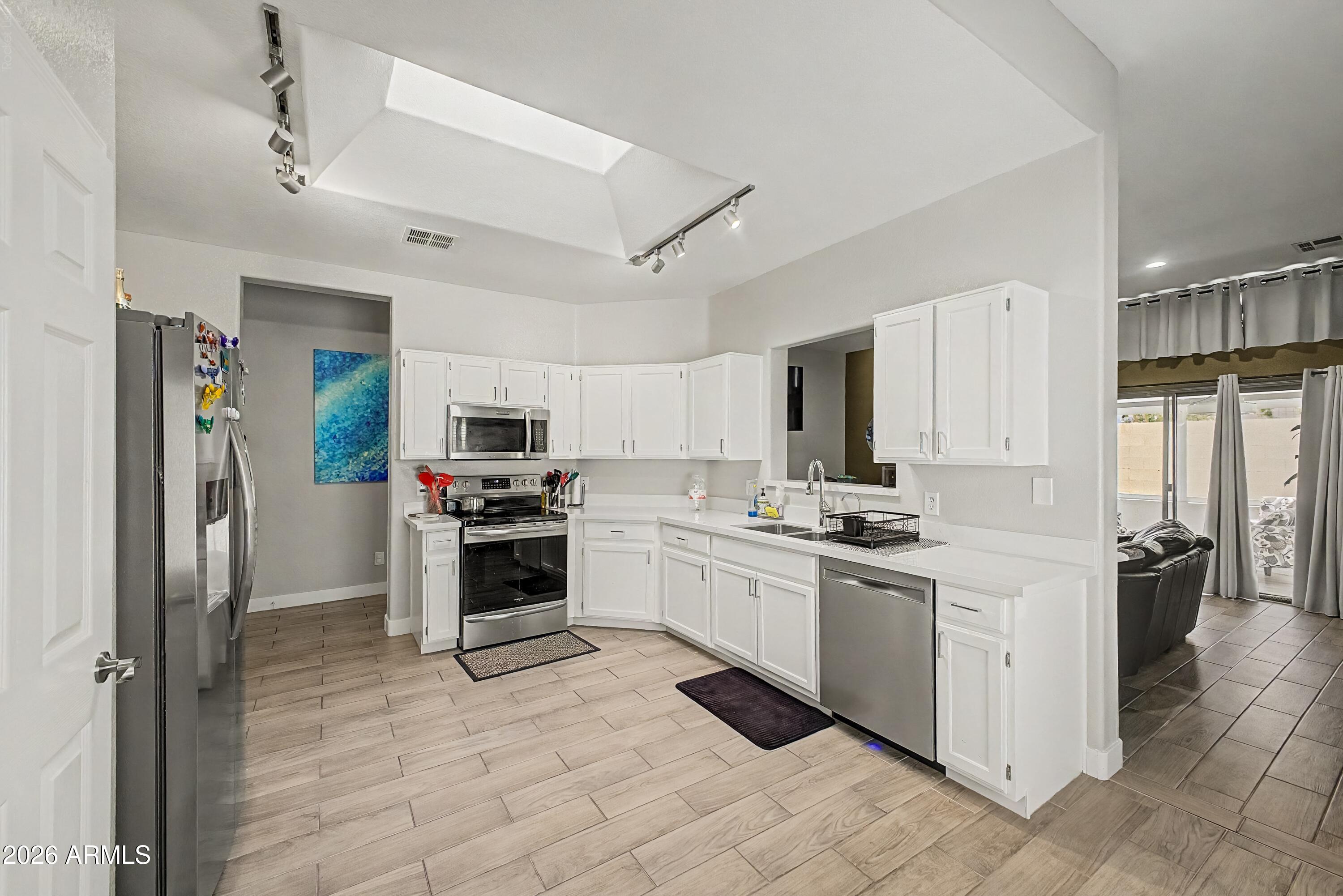 7006 E JENSEN Street 33