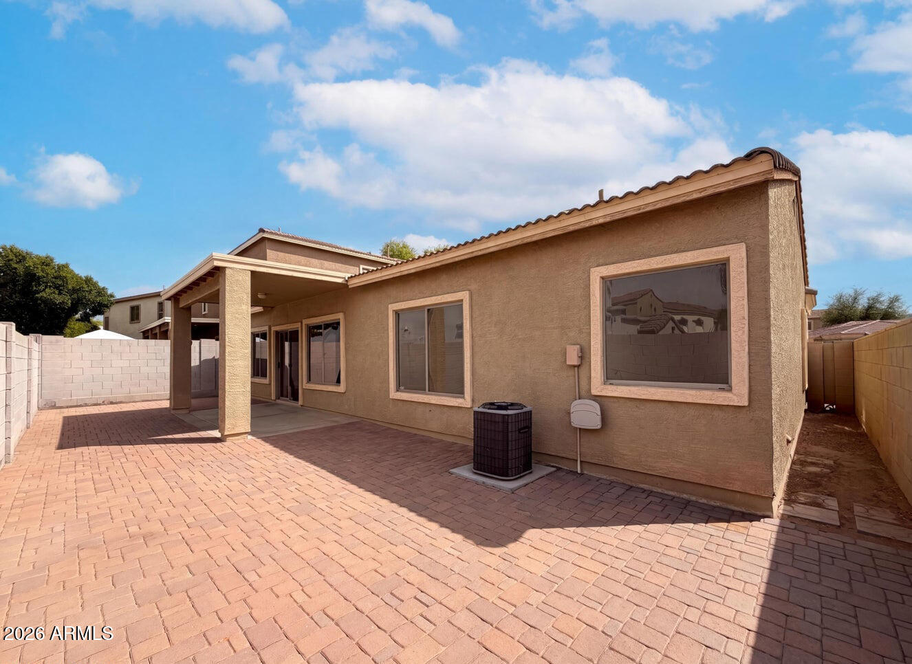 606 W BEAUTIFUL Lane