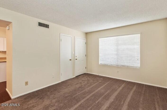 215 N Kachina --