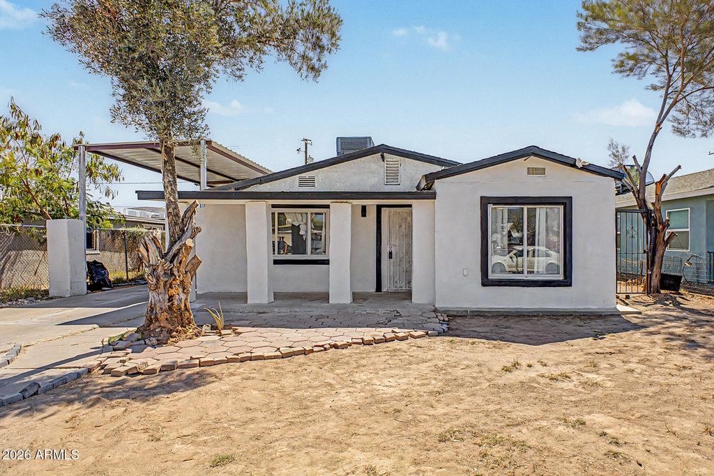 Photo of 1607 S 6th Street, Phoenix, AZ 85004 (MLS # 7003013)