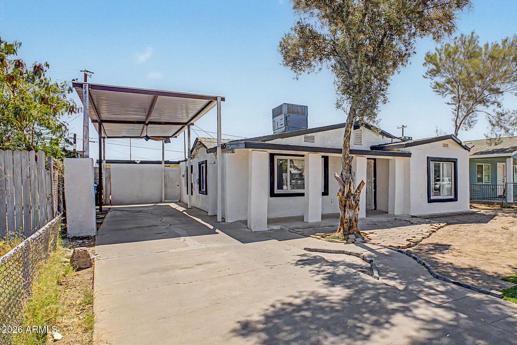 Photo of 1607 S 6th Street, Phoenix, AZ 85004 (MLS # 7003013)