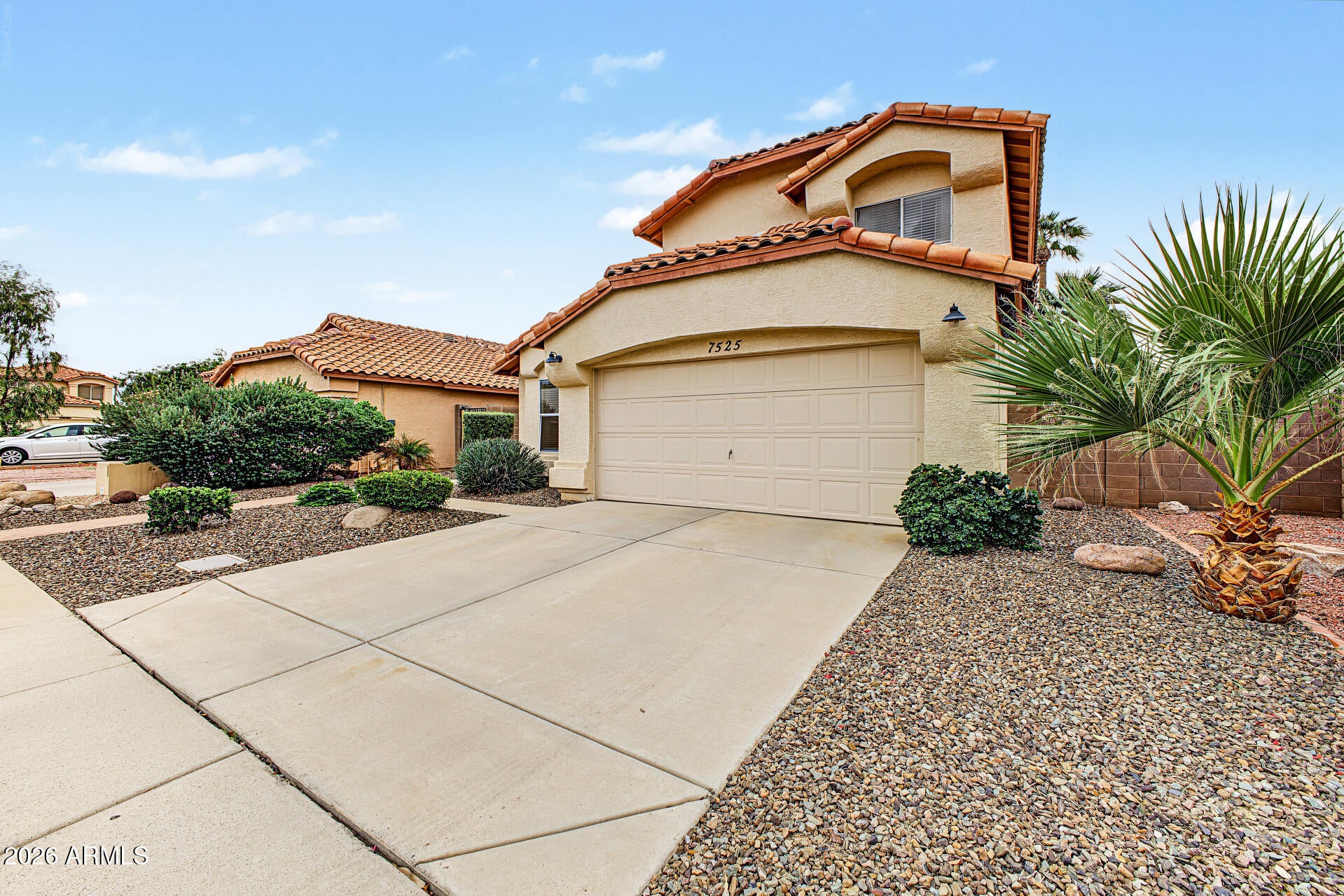 7525 W Kerry Lane