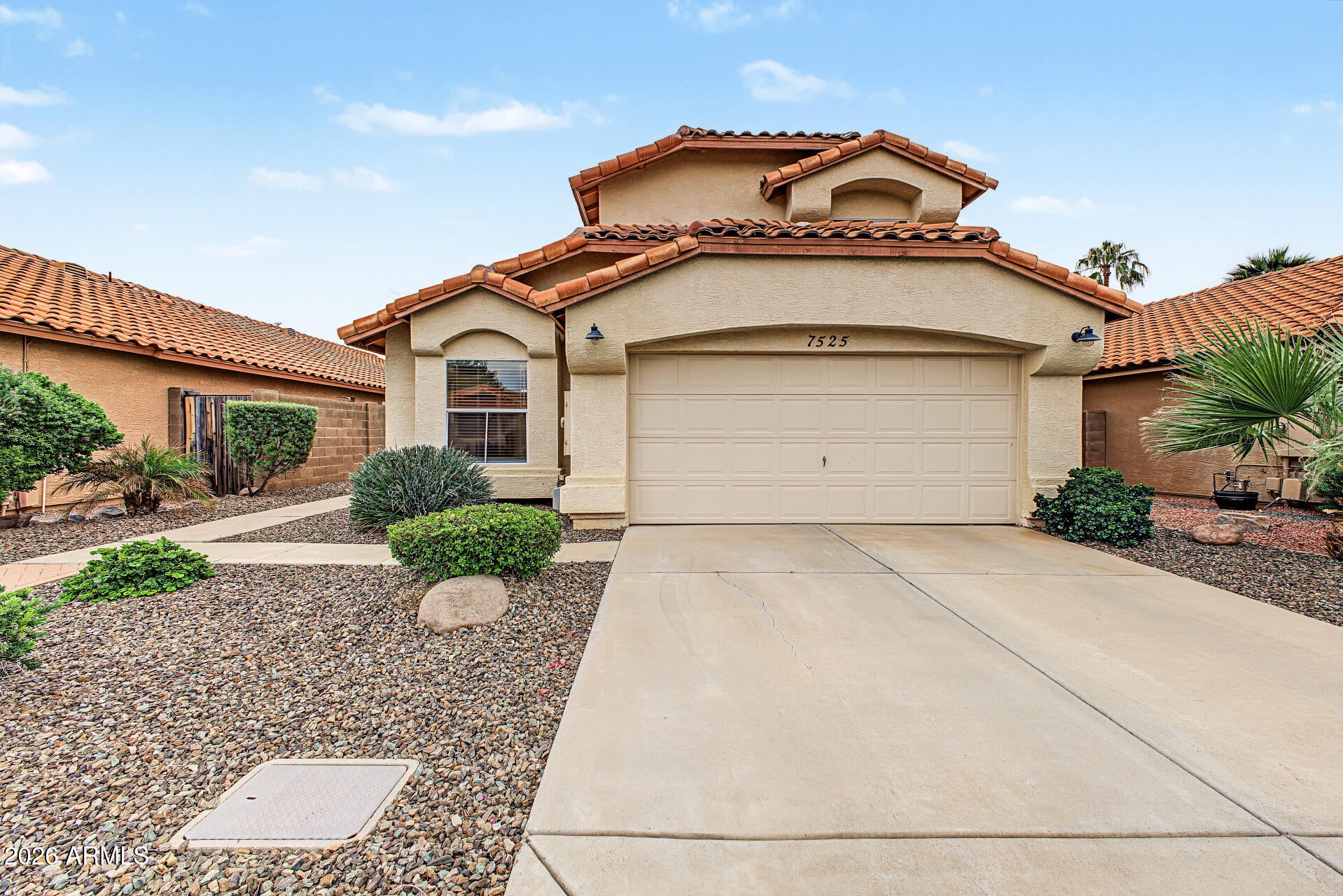 7525 W Kerry Lane