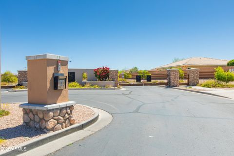 2712 E PALM Street Mesa AZ 85213